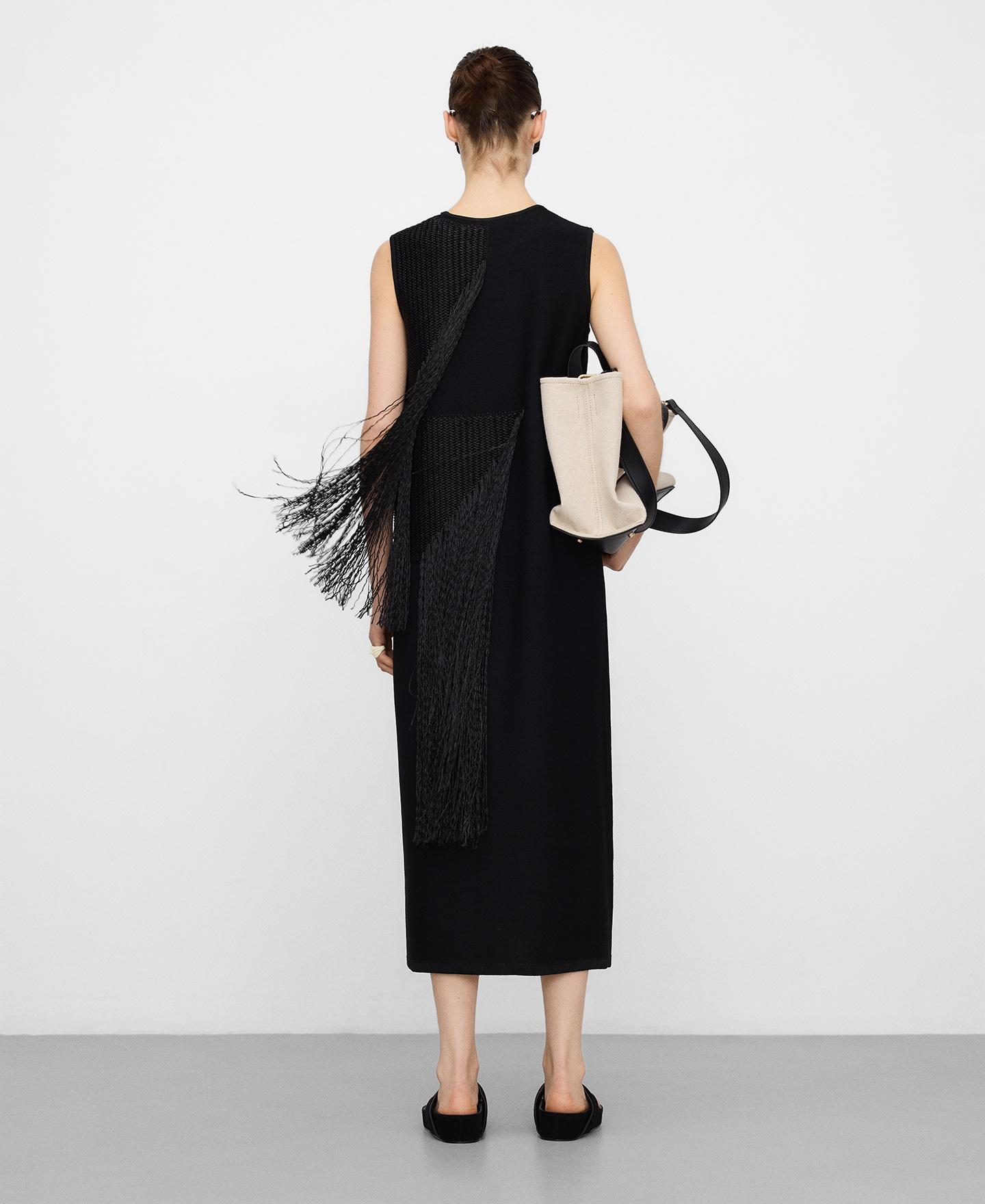 Vestido Midi de Malha Intarsia com Franjas Preto-3