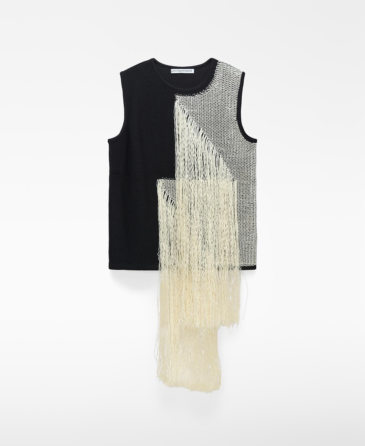 Top em Malha Intarsia com Franjas Preto / Branco-5
