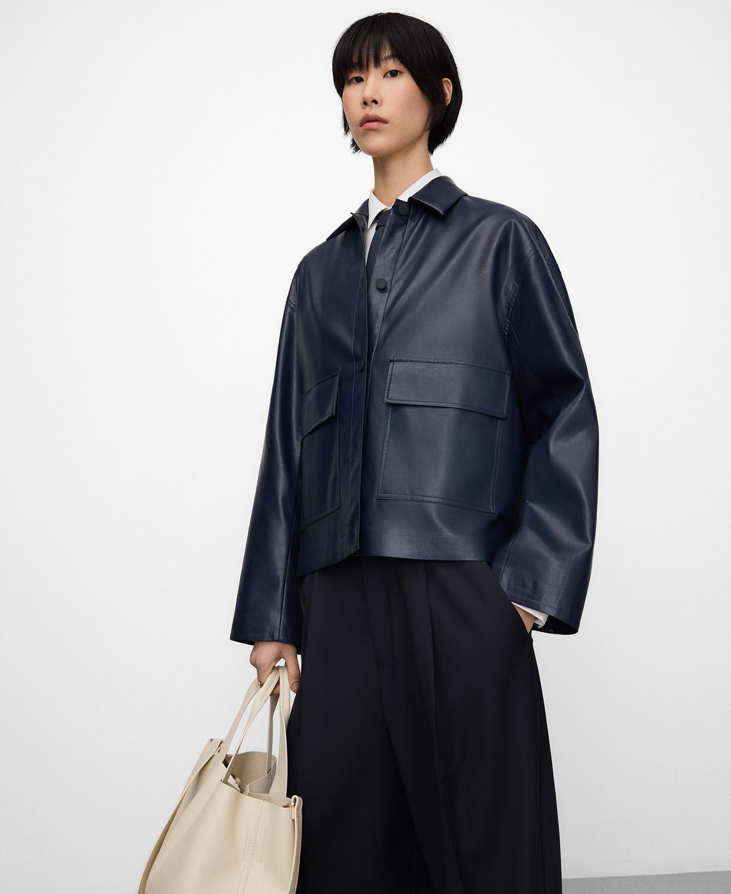 Imagem 0 de Sobrecamisa Oversize em Pele Não Pele