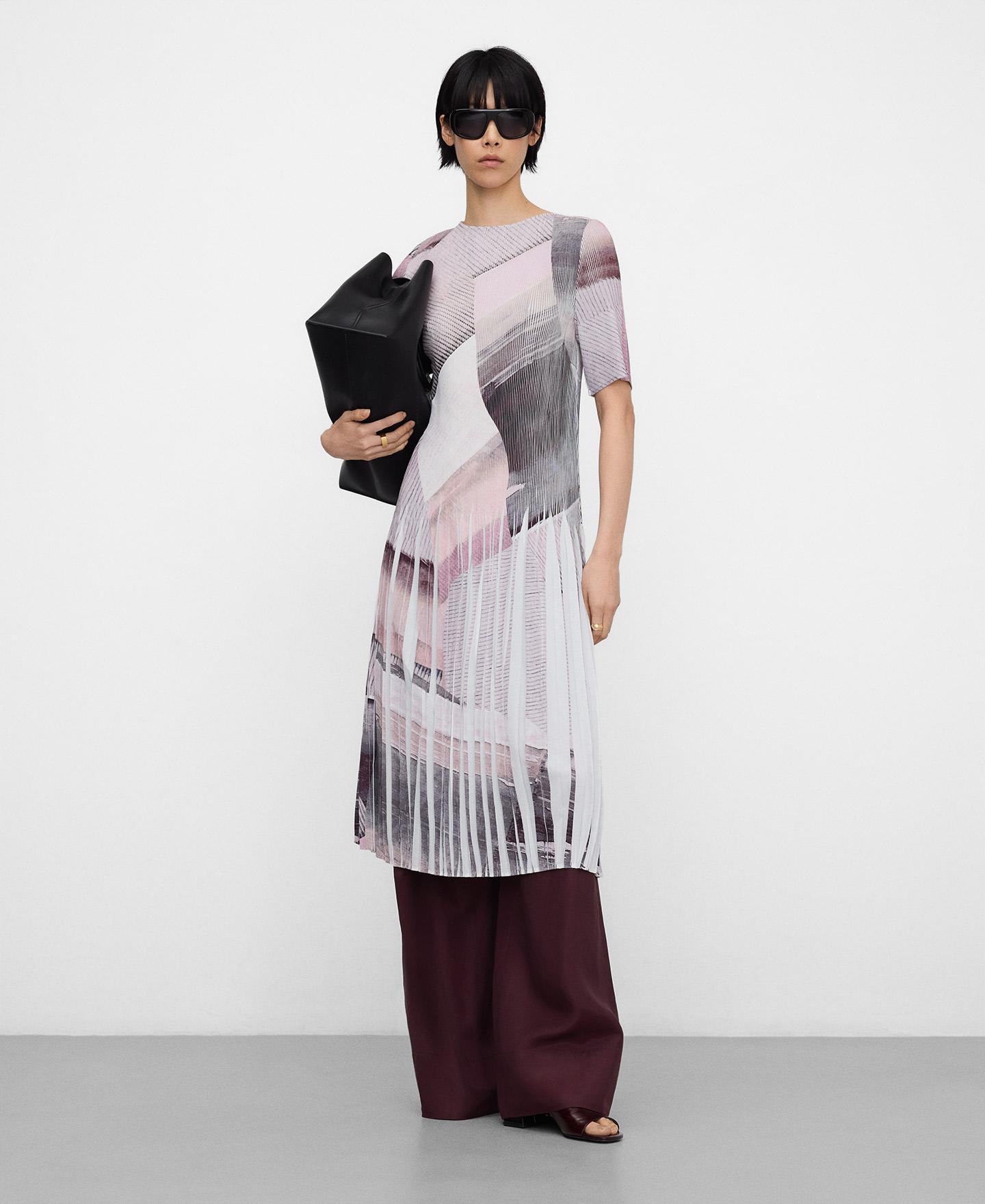 Imagem 0 de Vestido Midi Estampado em Tecido Crinkle