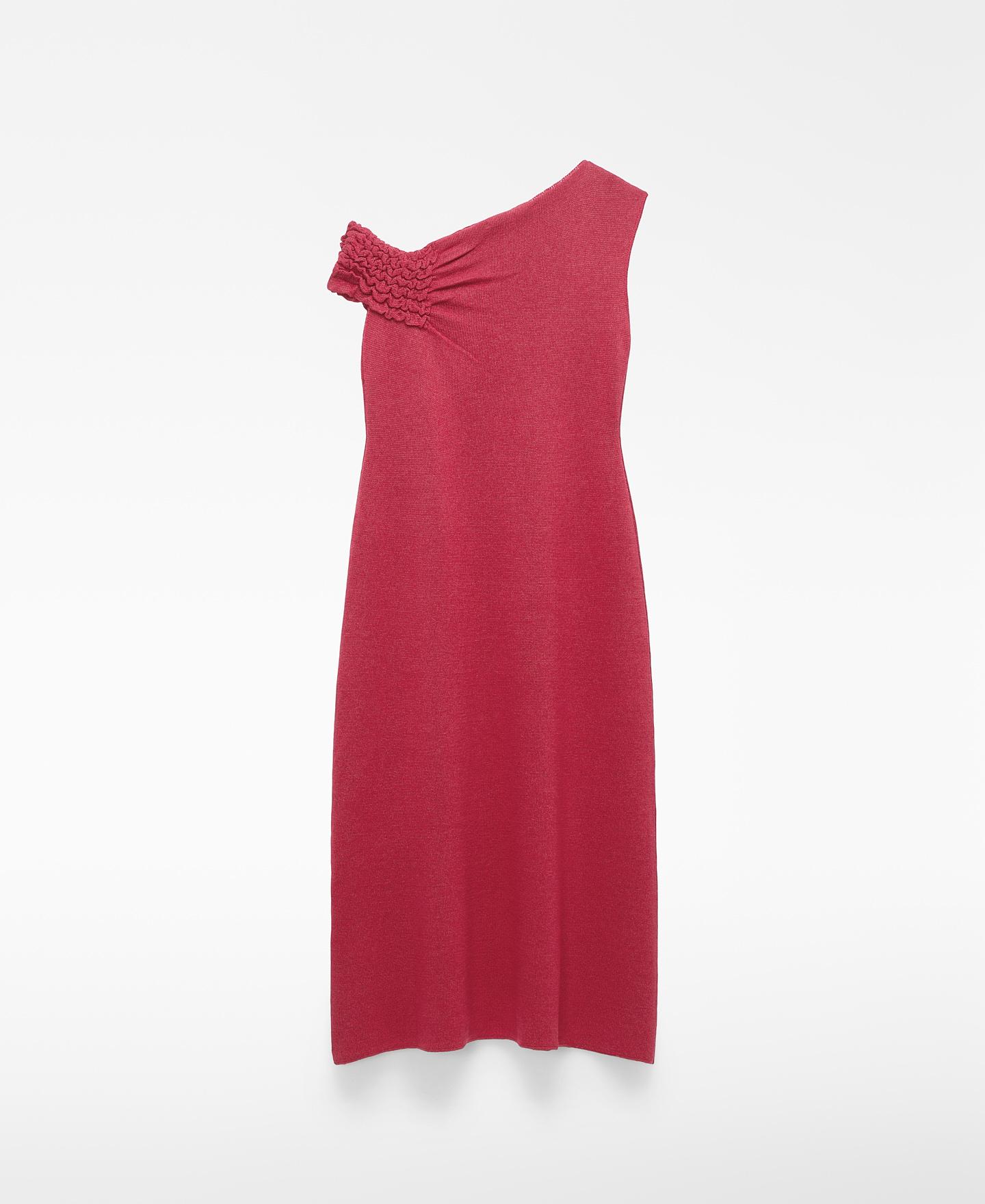 Vestido de Malha com Decote Assimétrico Morango-4