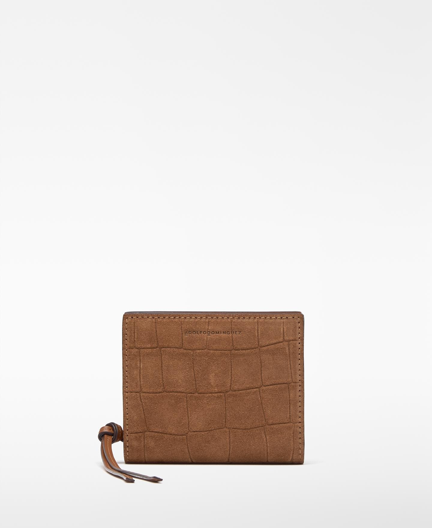 Imagem 0 de Carteira Mica em Camurça