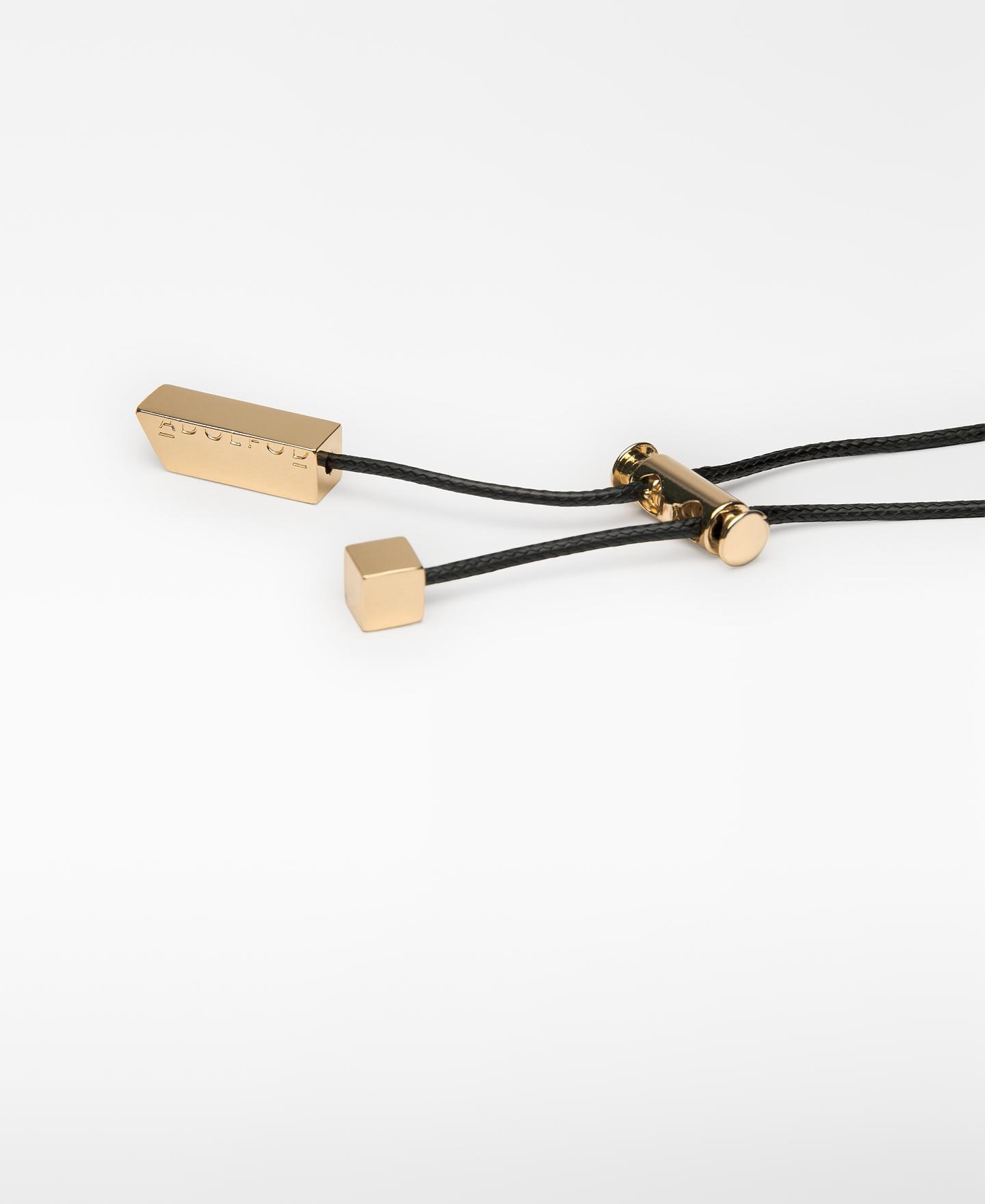 Colar com Peça de Forma Orgânica Dourado-3
