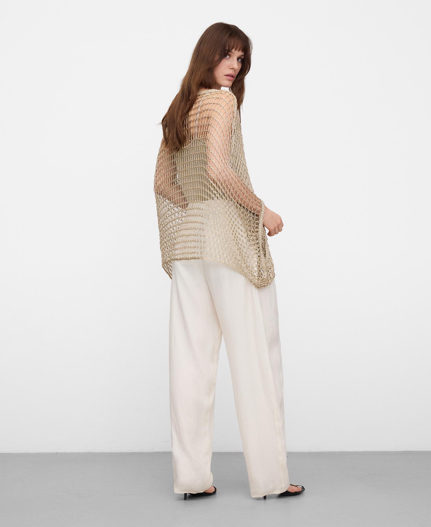 Camisola Capa em Malha Metalizada Dourado-3