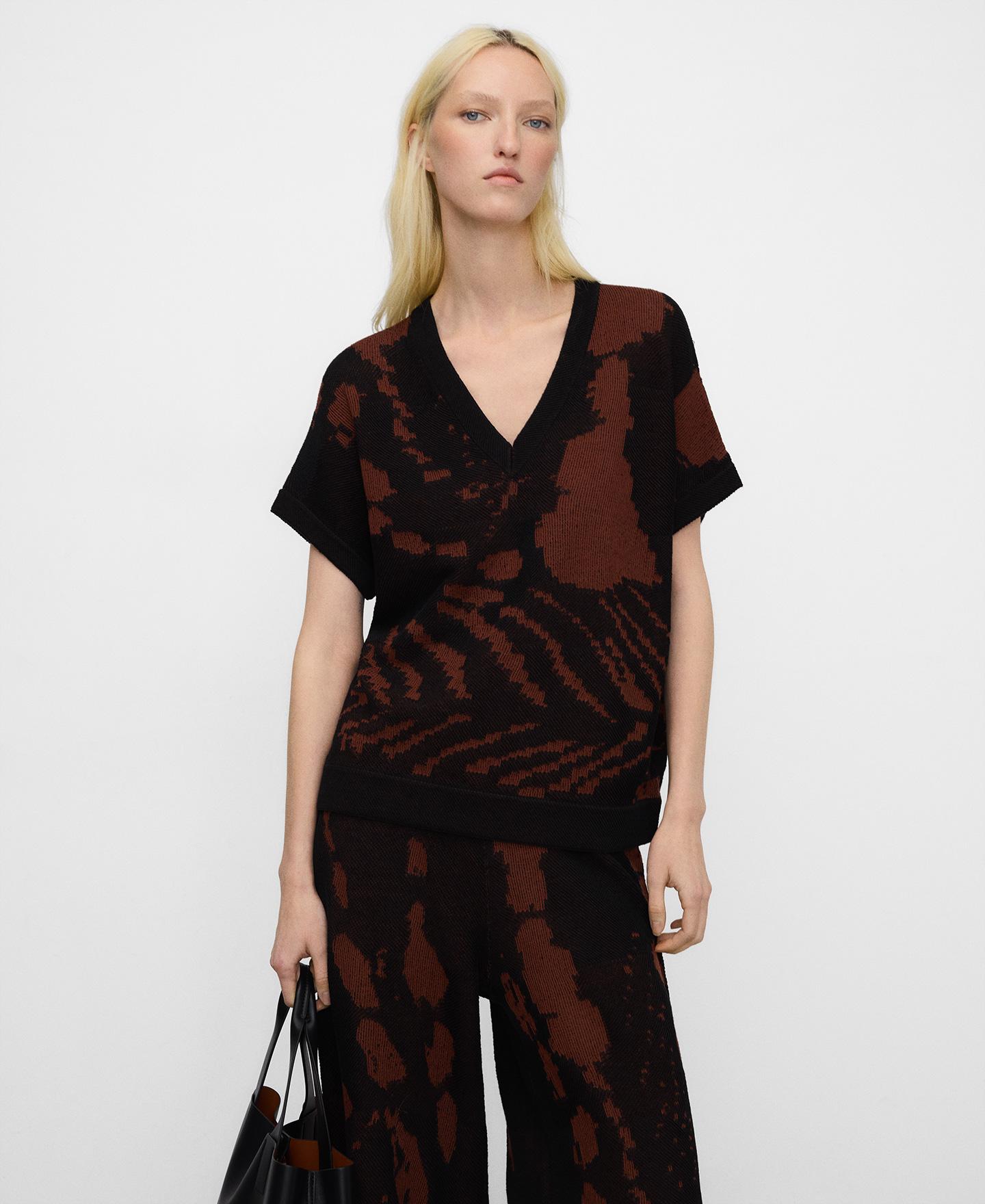 Imagem 0 de Camisola Estampada em Malha Jacquard