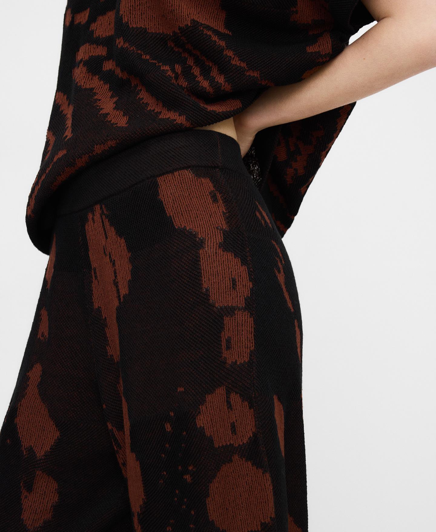 Calças Retas em Malha Jacquard Preto-4