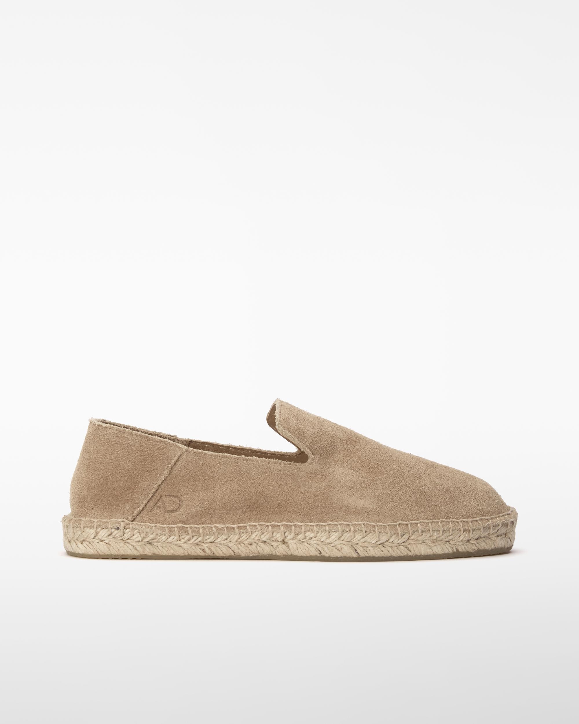 Imagem 0 de Alpercatas em Camurça com Logo Gravado