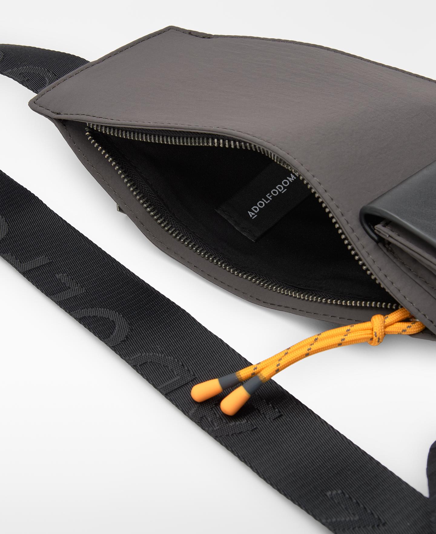 Mala a Tiracolo Crossbody em Nylon com Bolso Castanho-escuro-4