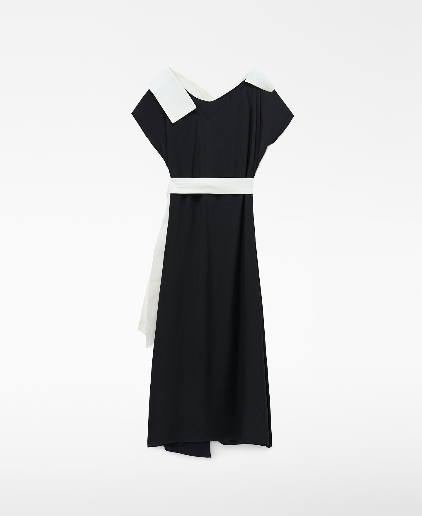 Vestido Midi Assimétrico Combinado Tricolor Preto / Azul / Branco-6