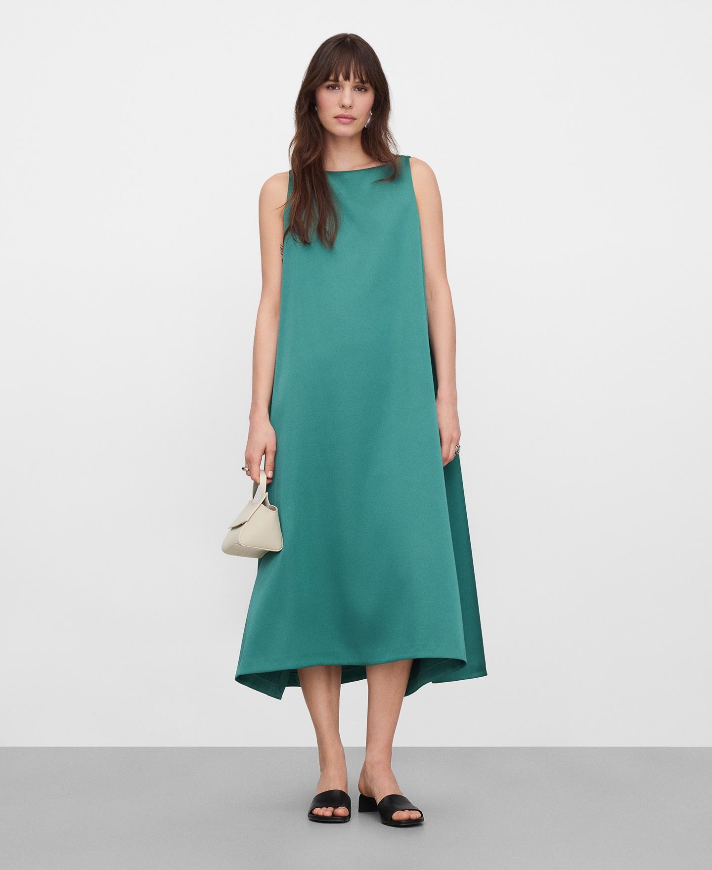 Vestido Midi Evasé com Capa nas Costas Esmeralda-2