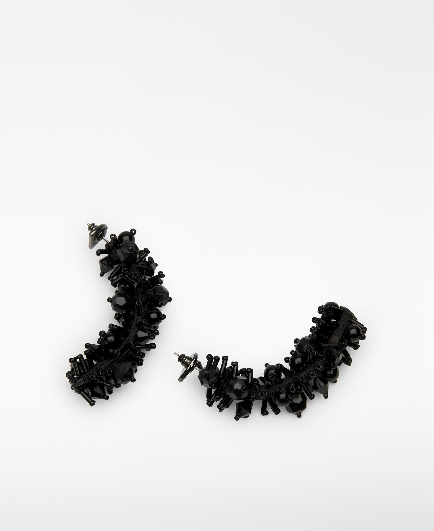 Brincos de Resina com Pedras Decorativas Preto-3