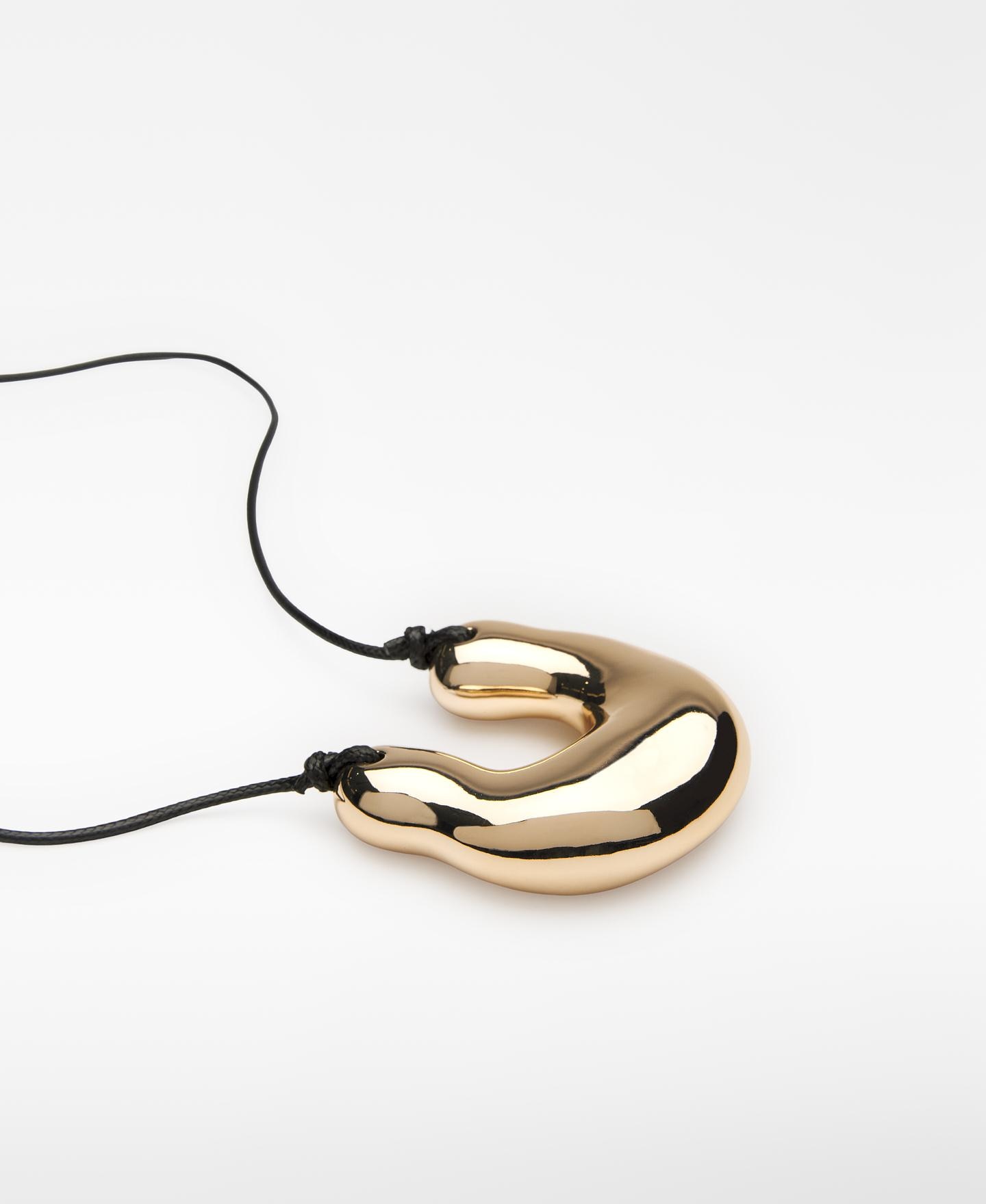 Colar com Peça Metálica de Forma Orgânica Dourado-2