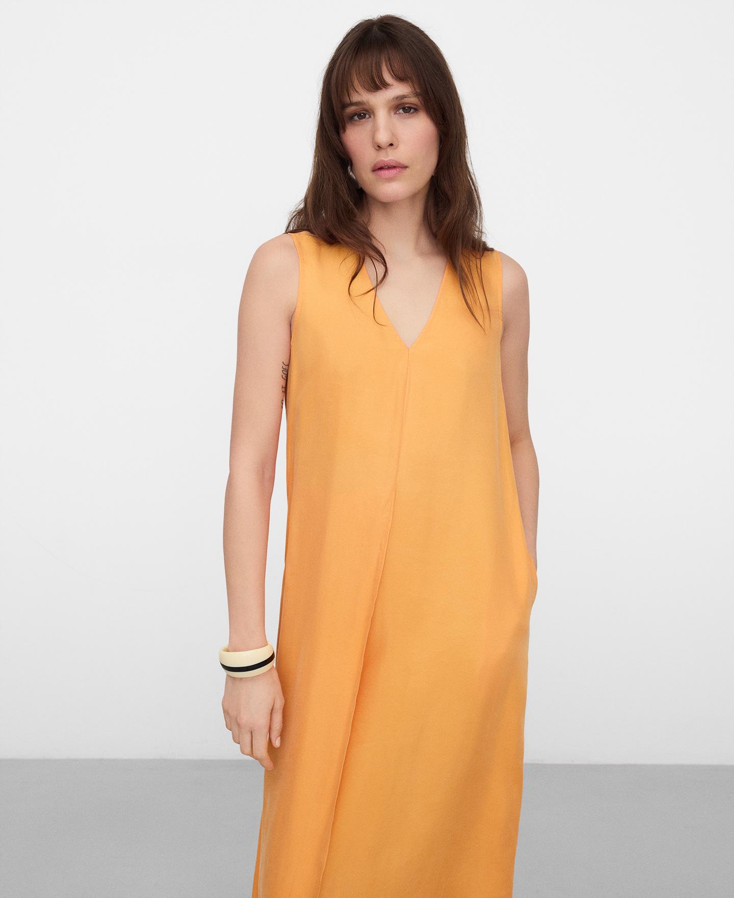 Imagem 0 de Vestido Midi Acetinado com Decote em V