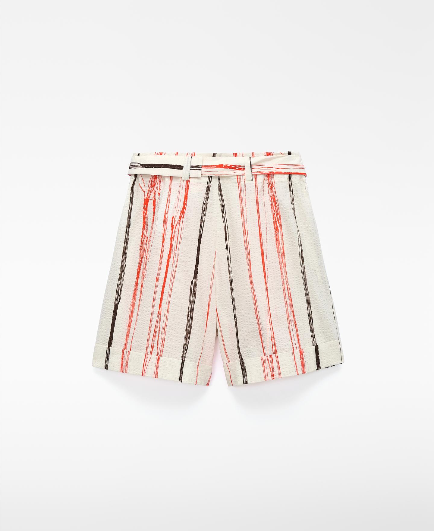 Bermudas em Tecido Seersucker Branco / Azul-6