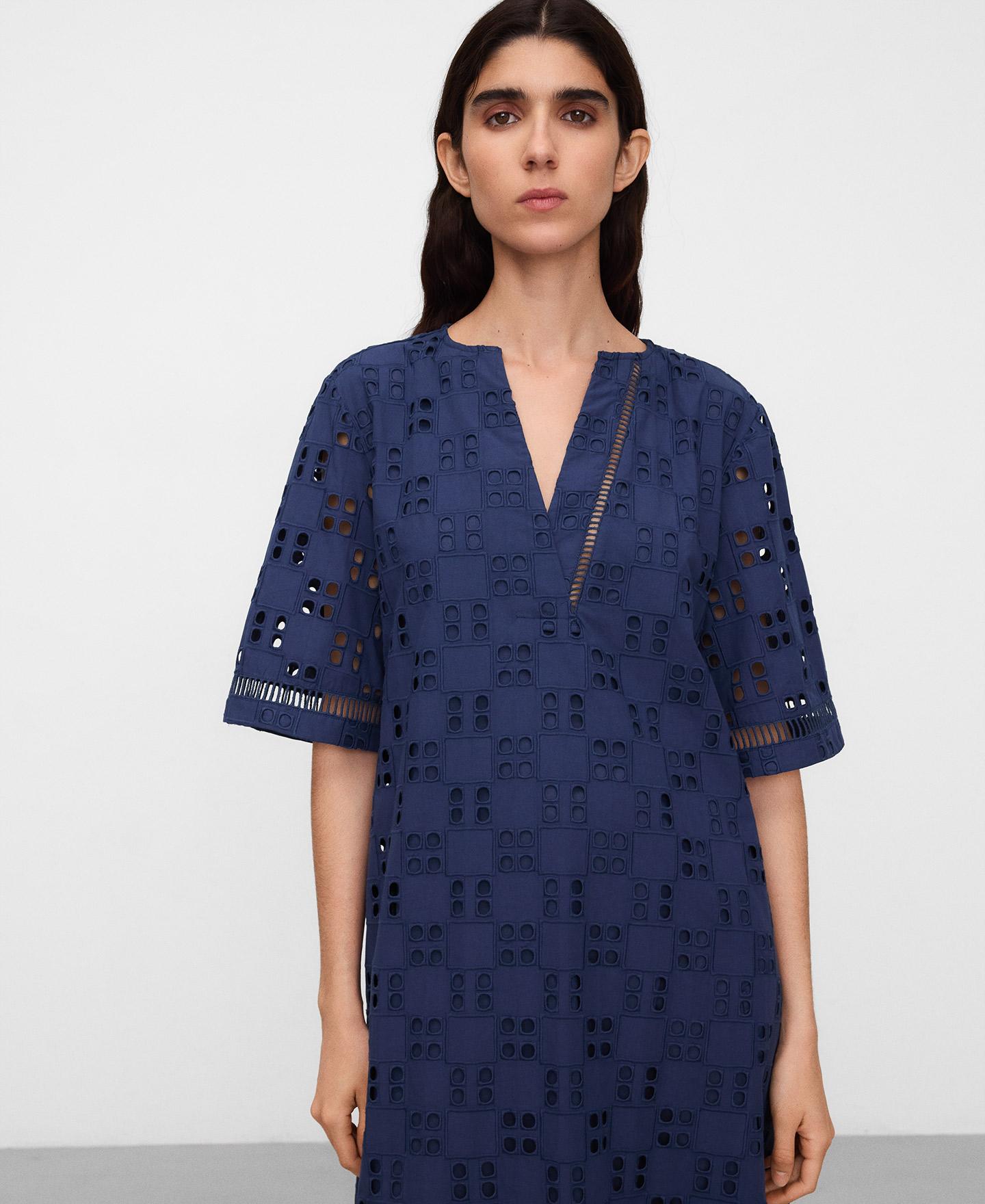 Imagem 0 de Vestido Comprido Tipo Kaftan com Bordado Inglês