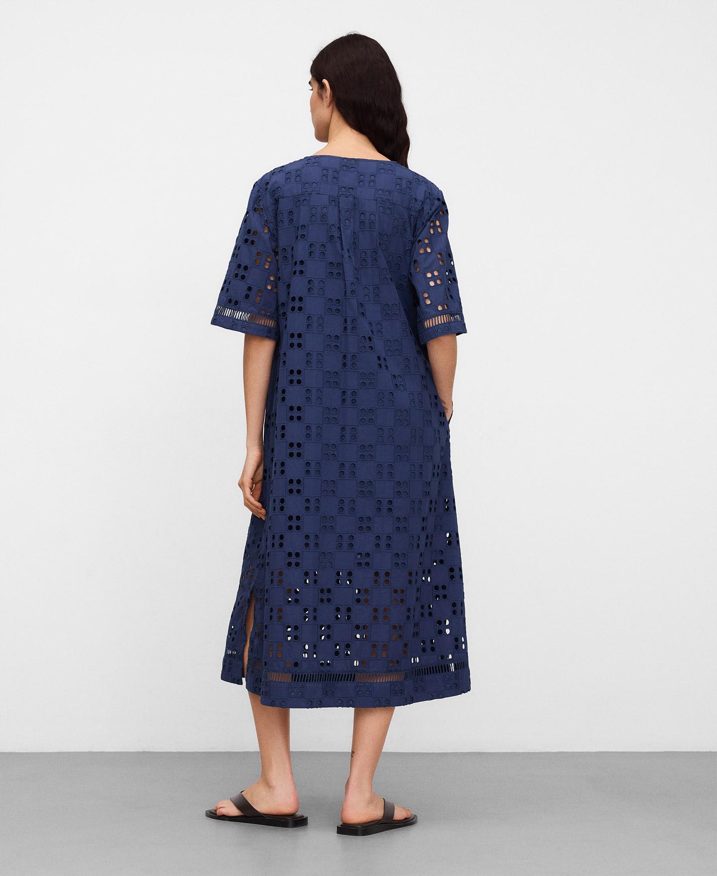 Vestido Comprido Tipo Kaftan com Bordado Inglês Azul-índigo-3