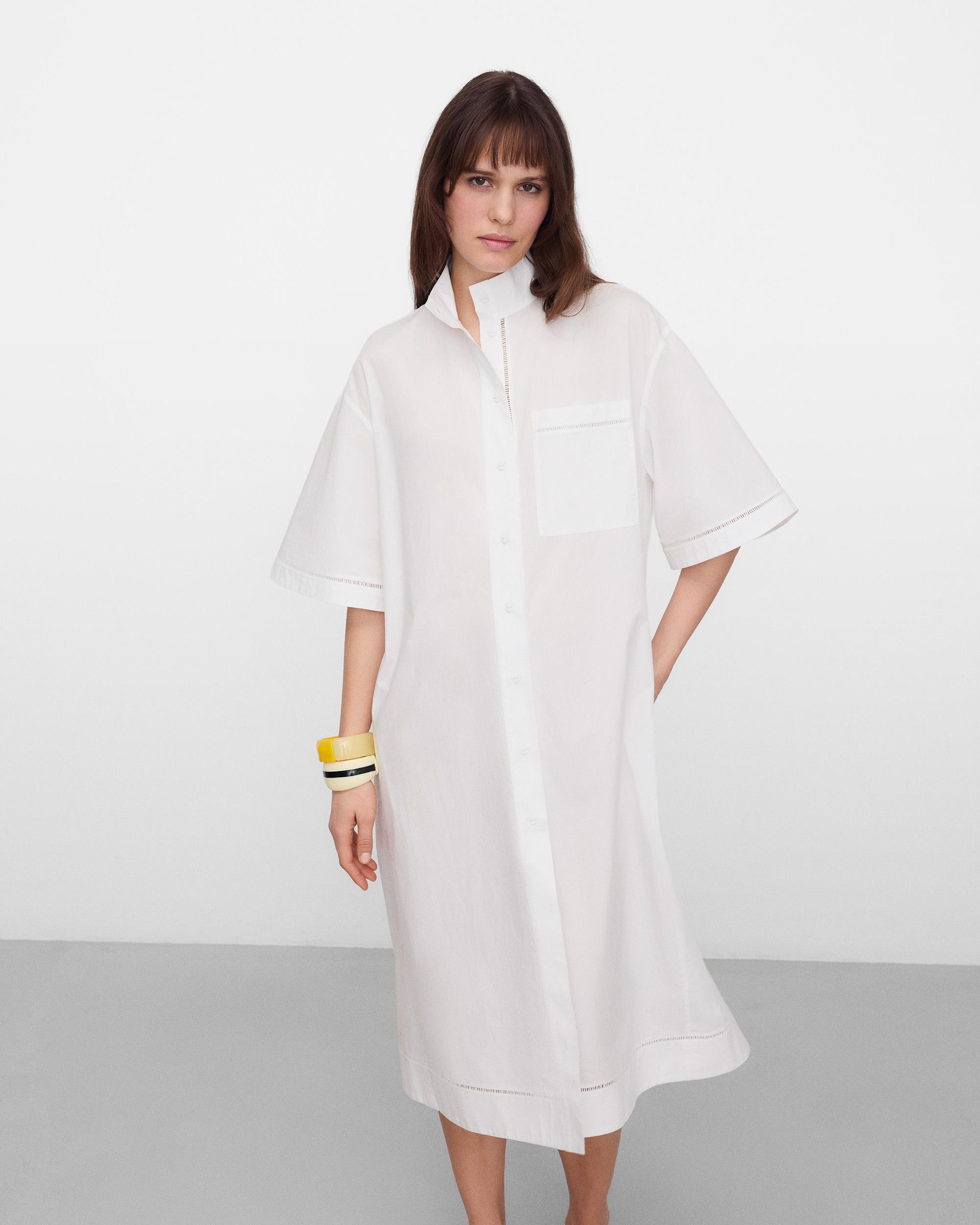 Imagem 0 de Vestido Midi Tipo Camisa com Entredós