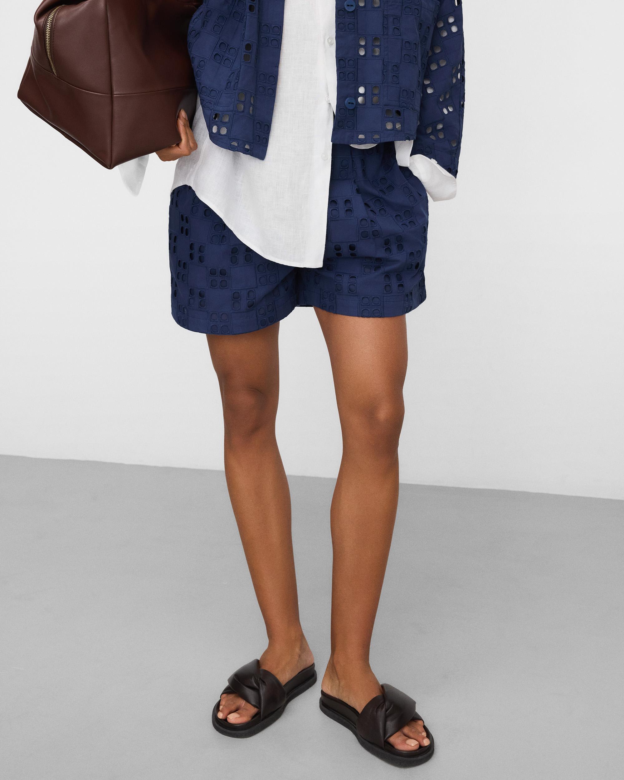 Bermudas em Popelina de Algodão Azul-1