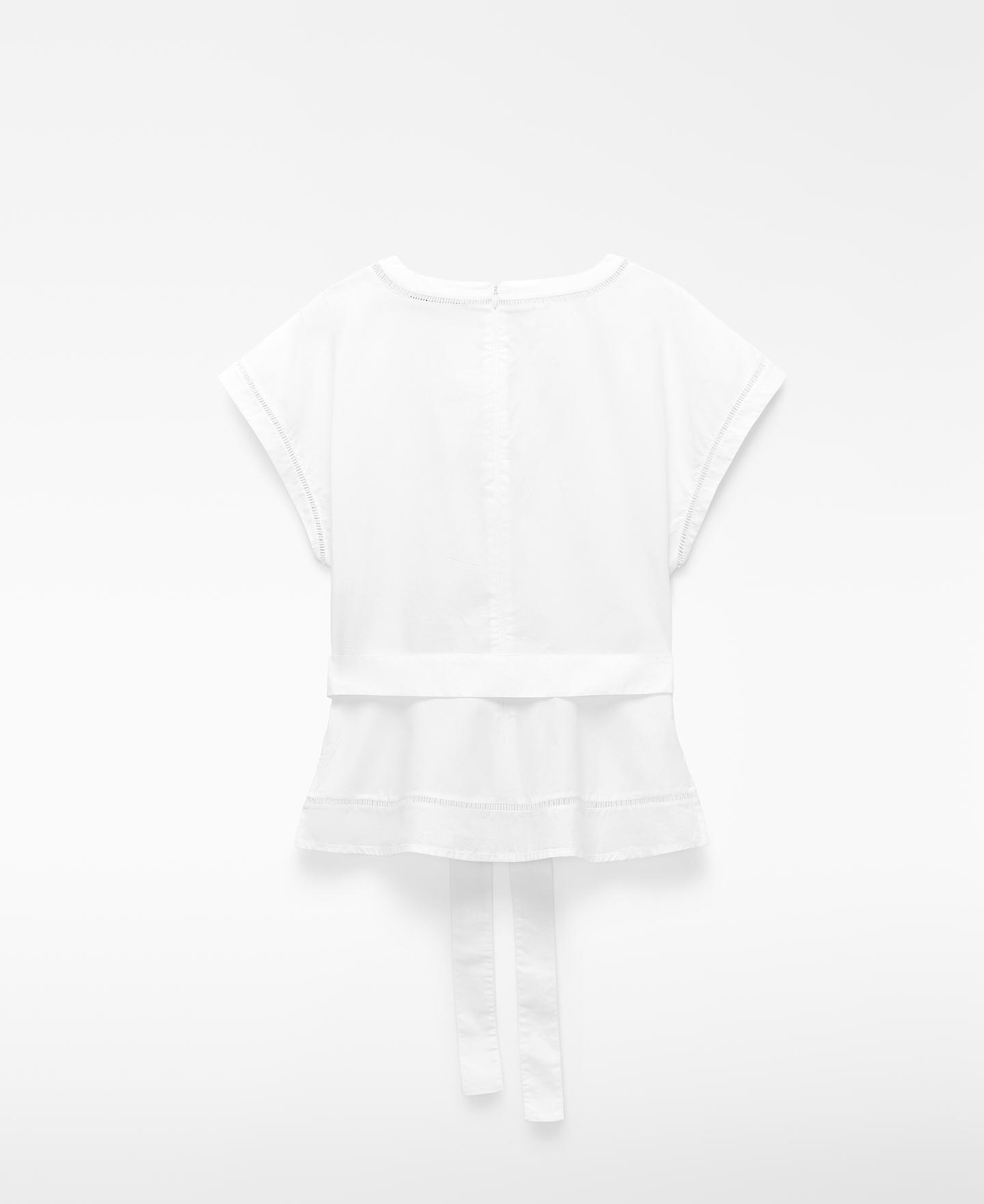 Top Ajustado com Entredós Branco-6