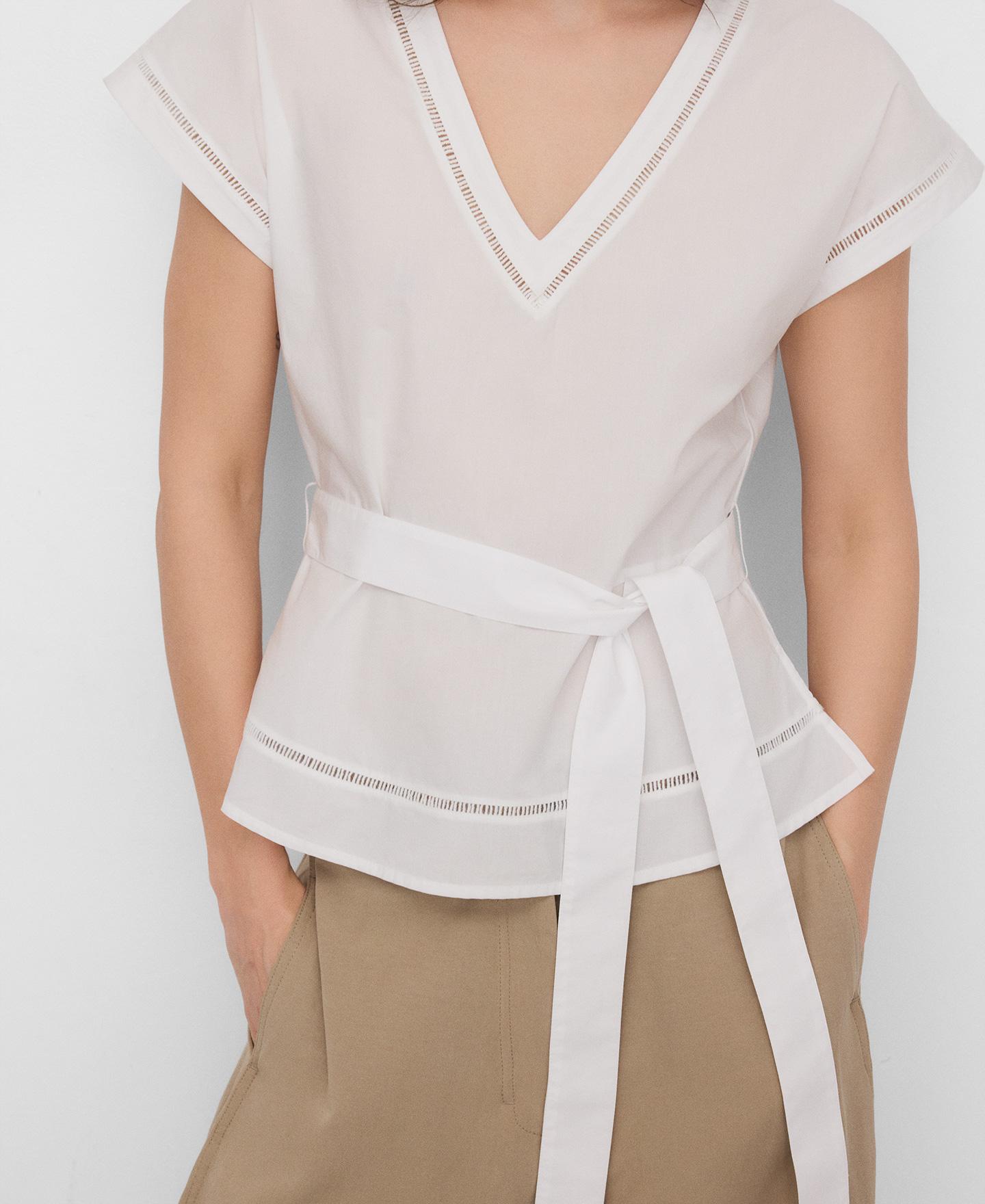 Top Ajustado com Entredós Branco-4