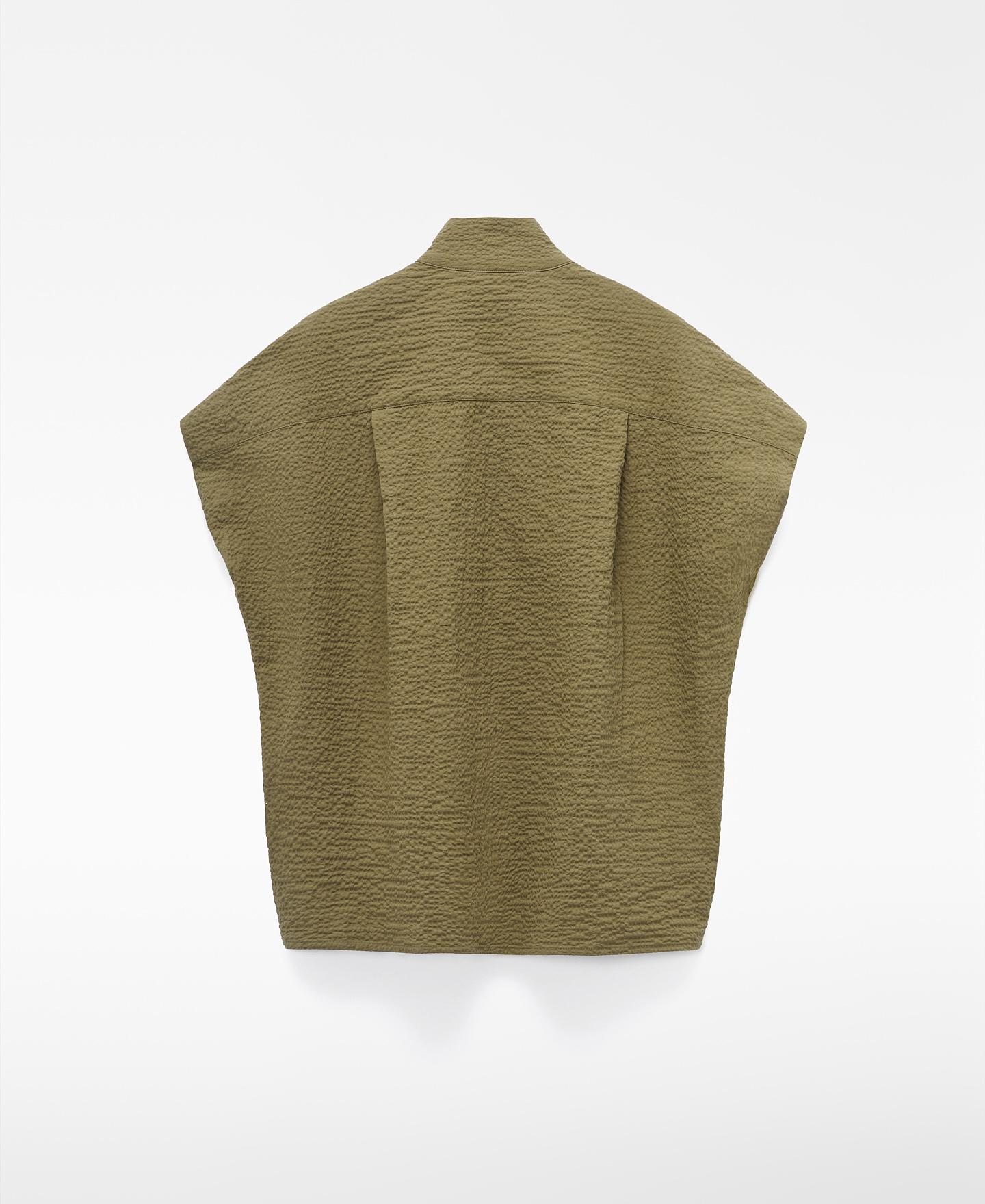Camisa Boxy em Tecido Seersucker Caqui-6