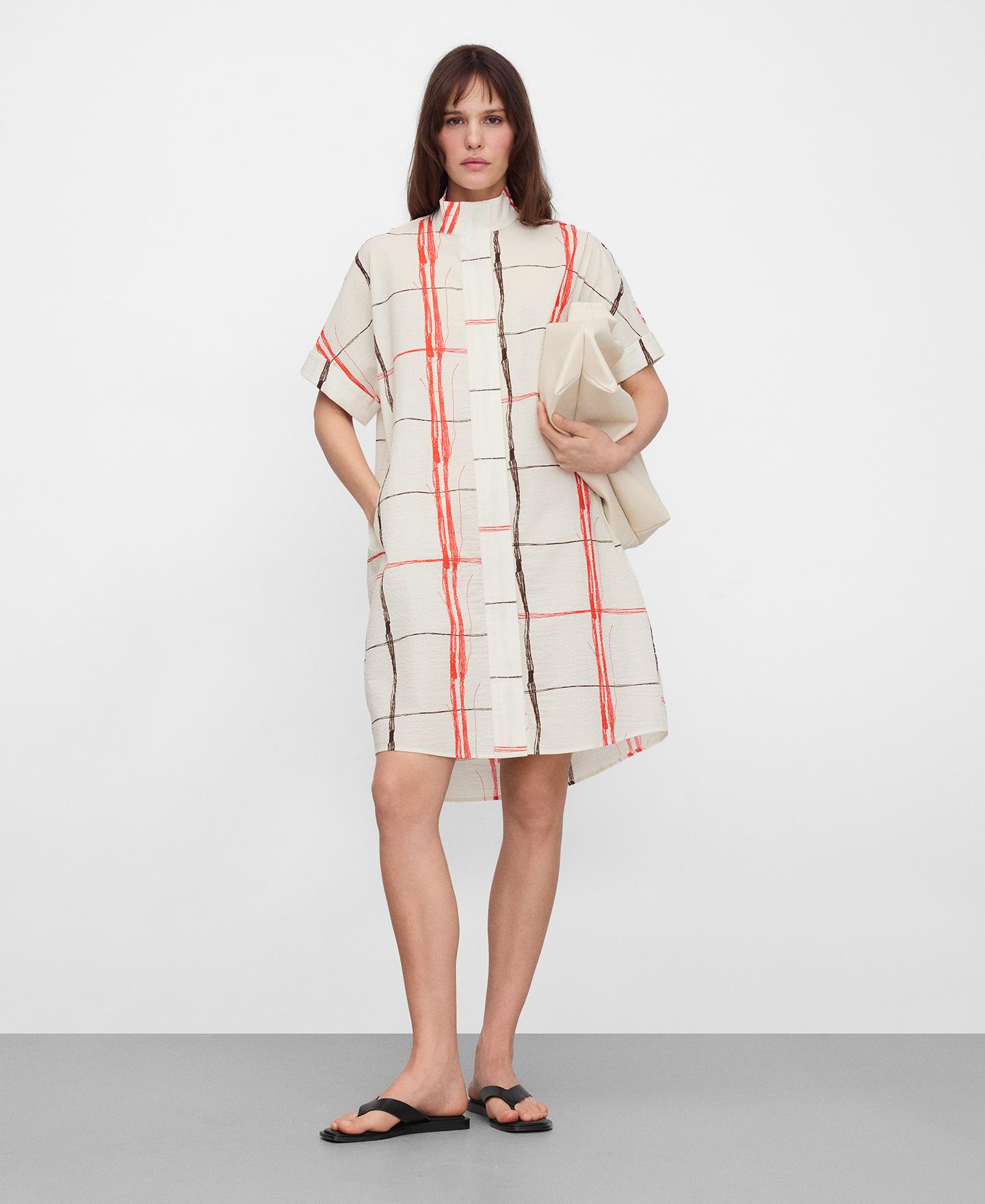 Vestido Midi Aos Quadrados em Tecido Seersucker Branco / Vermelho-2