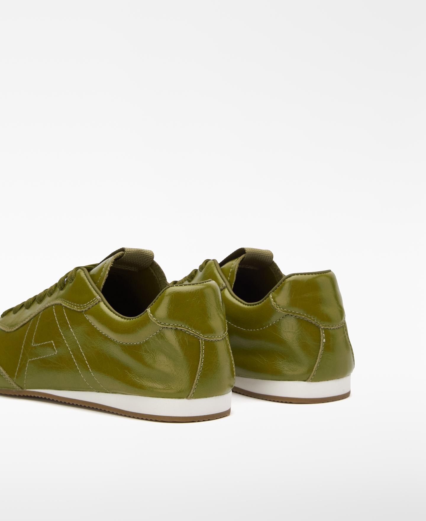 Sapatilhas Desportivas de Pele com Logo Pespontado Verde Azeitona-3