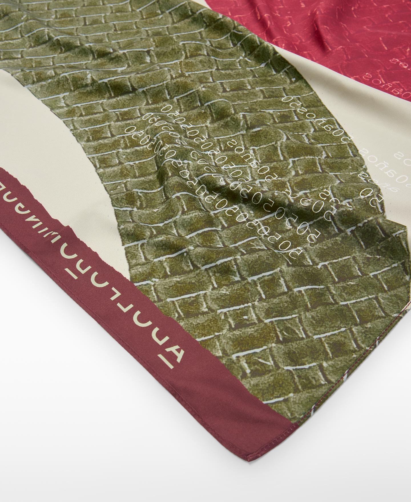 Lenço com Logo Estampado e Bainha a Direito Multicolor-3