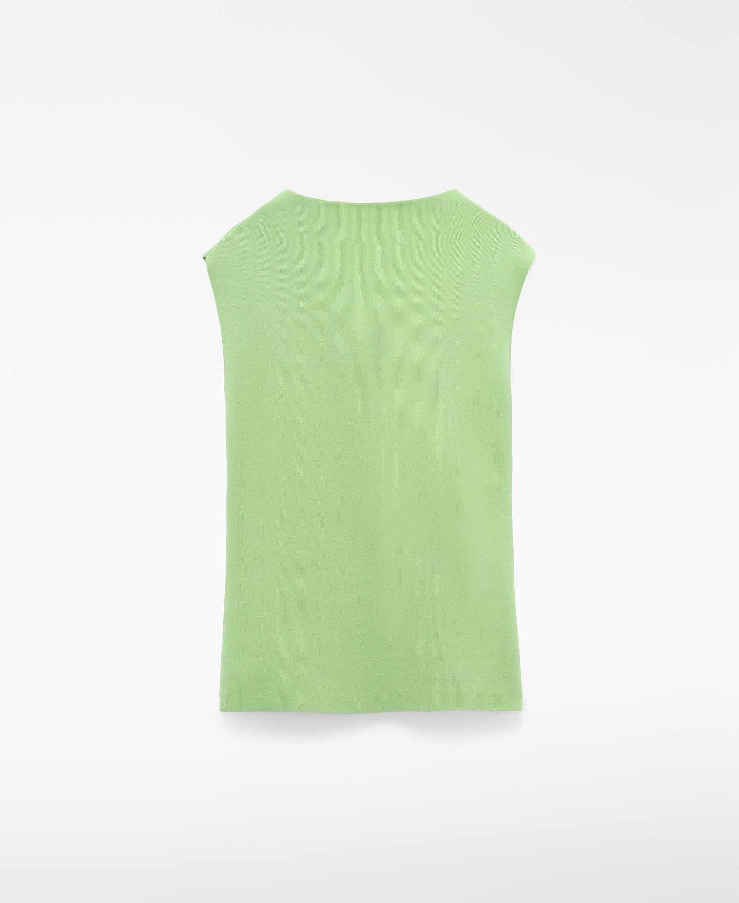 Top de Malha sem Mangas com Gola Chaminé Verde-7