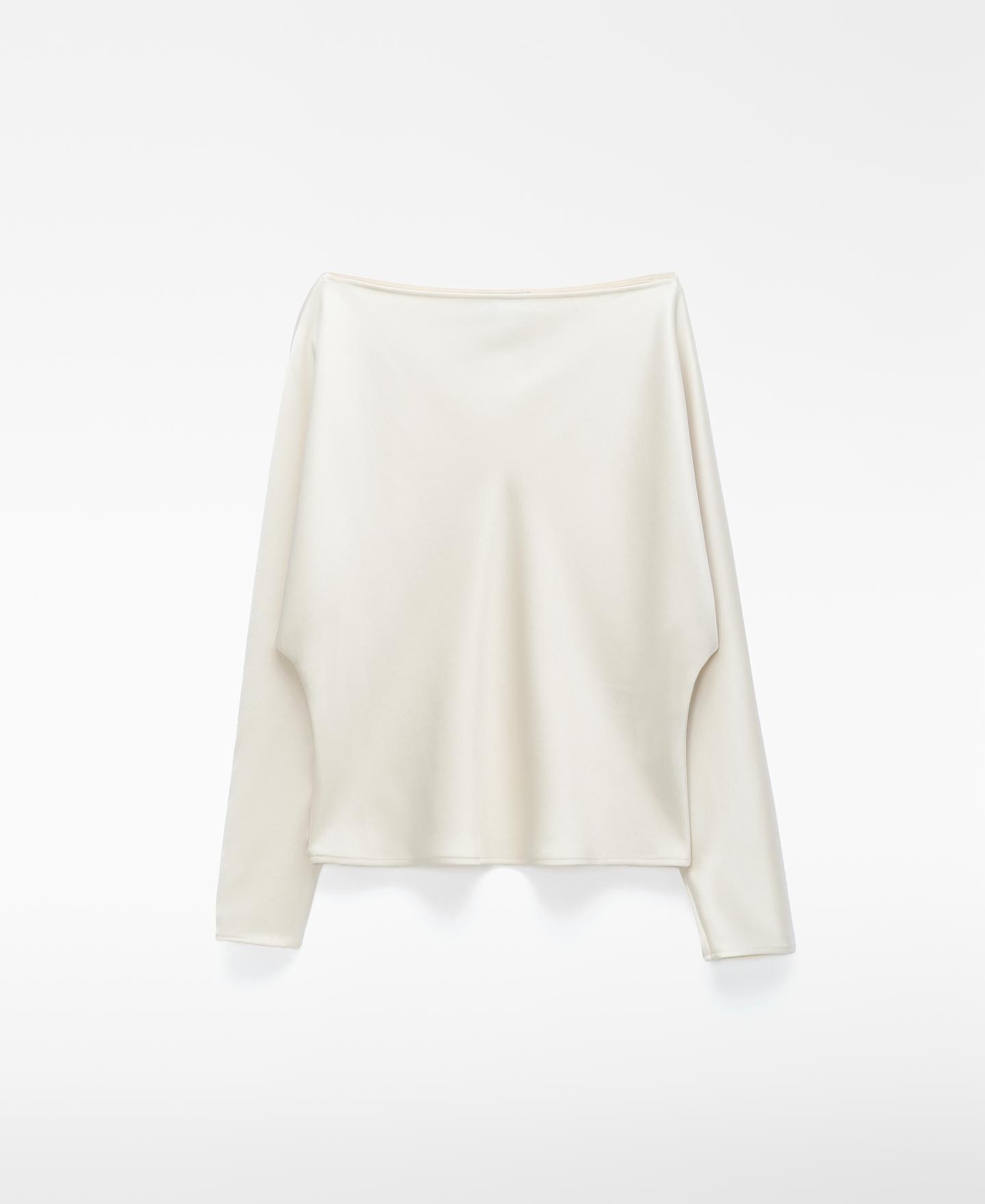 Blusa Acetinada com Decote À Barco Branco brilho-5
