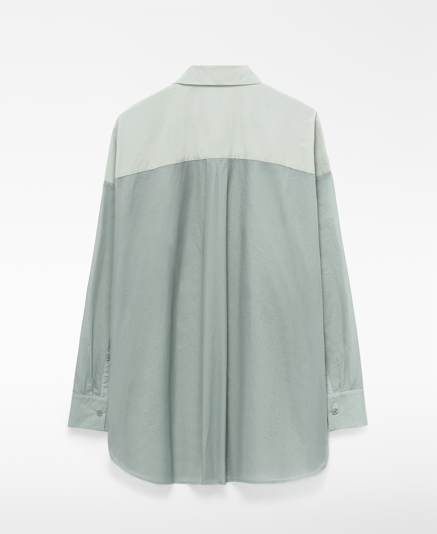 Camisa Semitransparente com Detalhe em Gola Verde-6