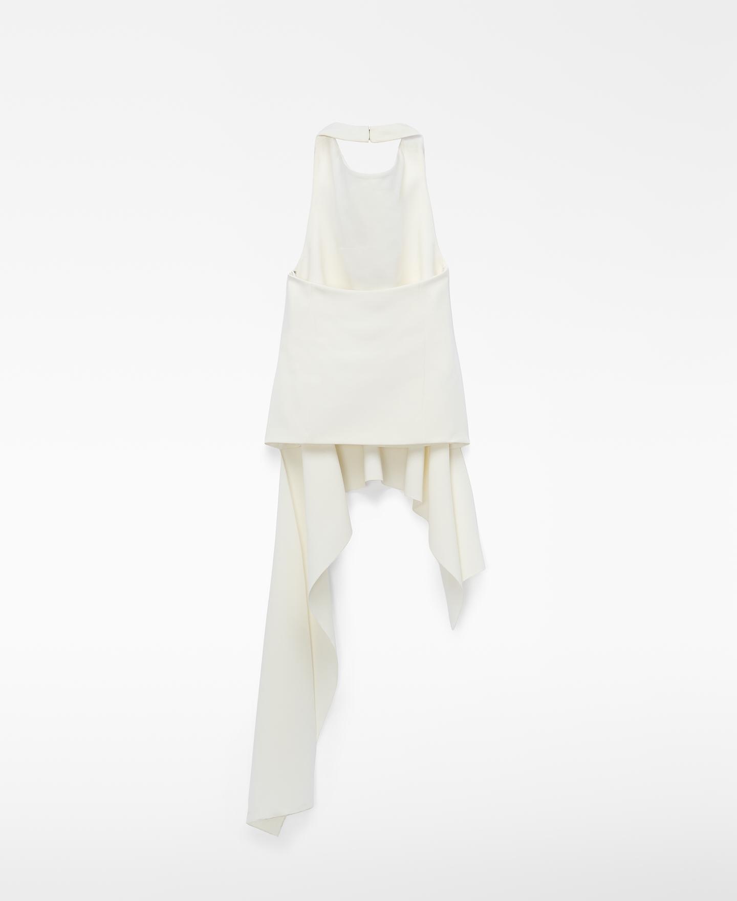 Top Assimétrico com Gola Halter Natural-6