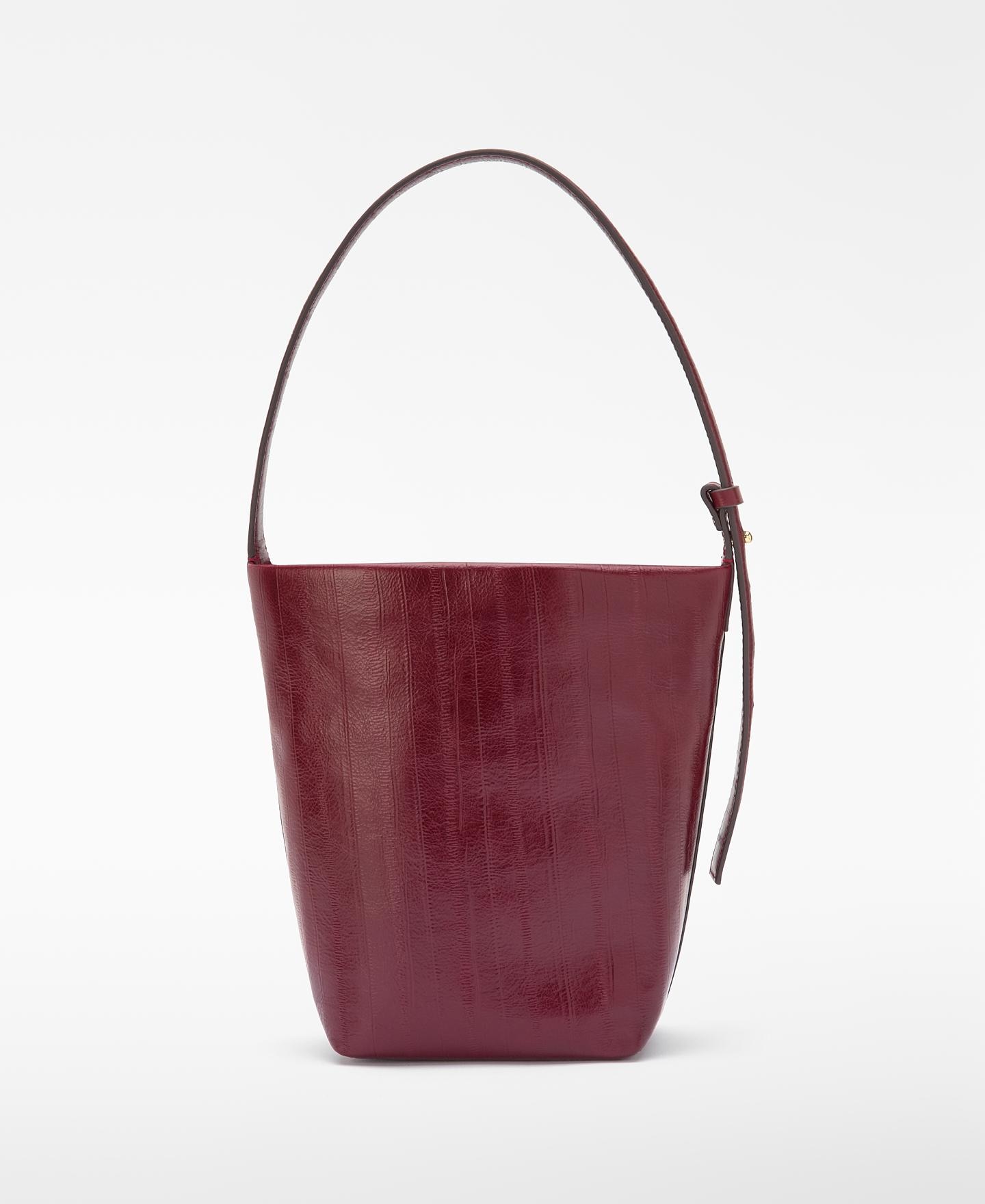Mala Bucket Orión de Pele com Gravado Vermelho-2
