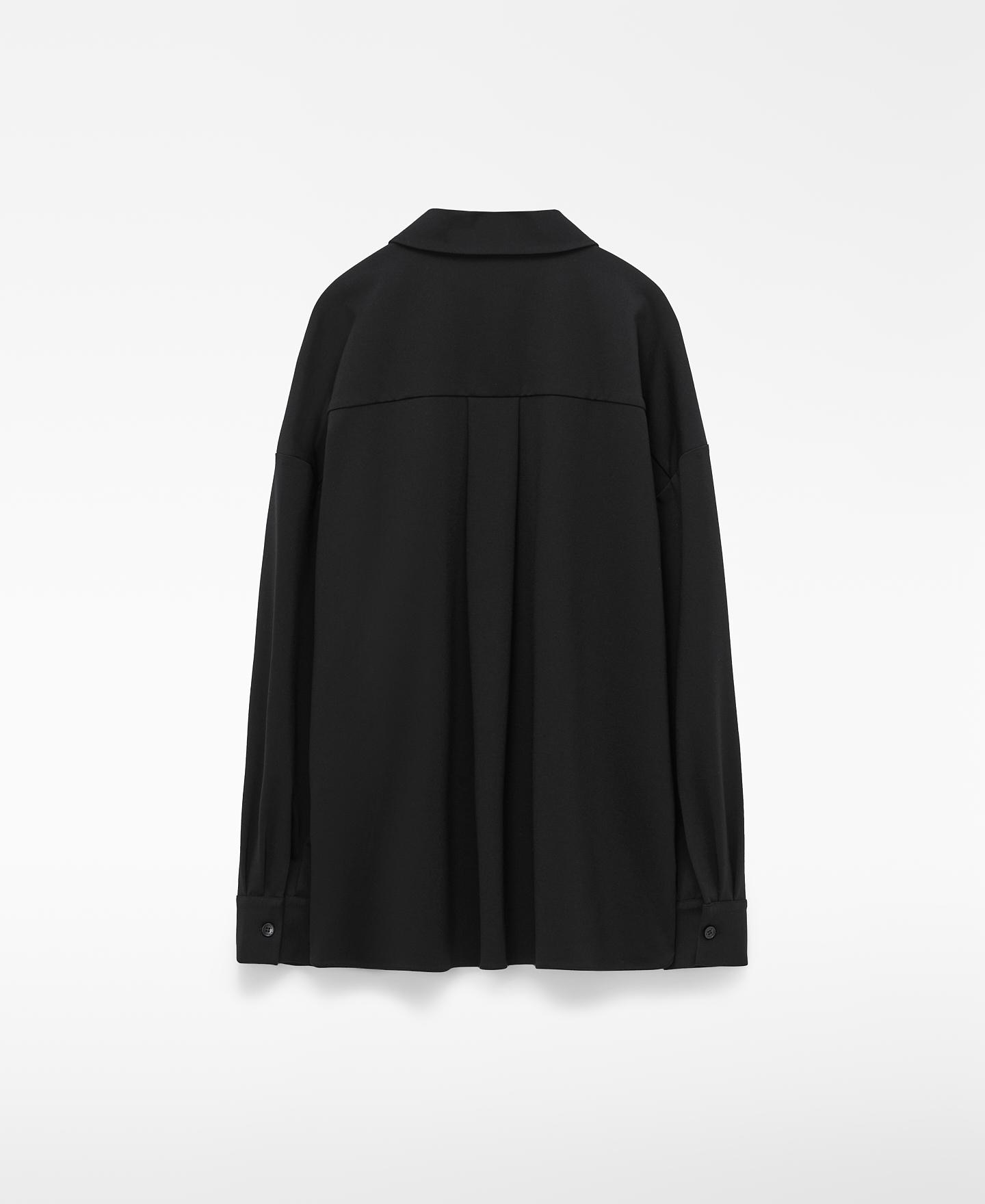 Camisa Ampla com Gola Italiana e Ombro Caído Preto-6