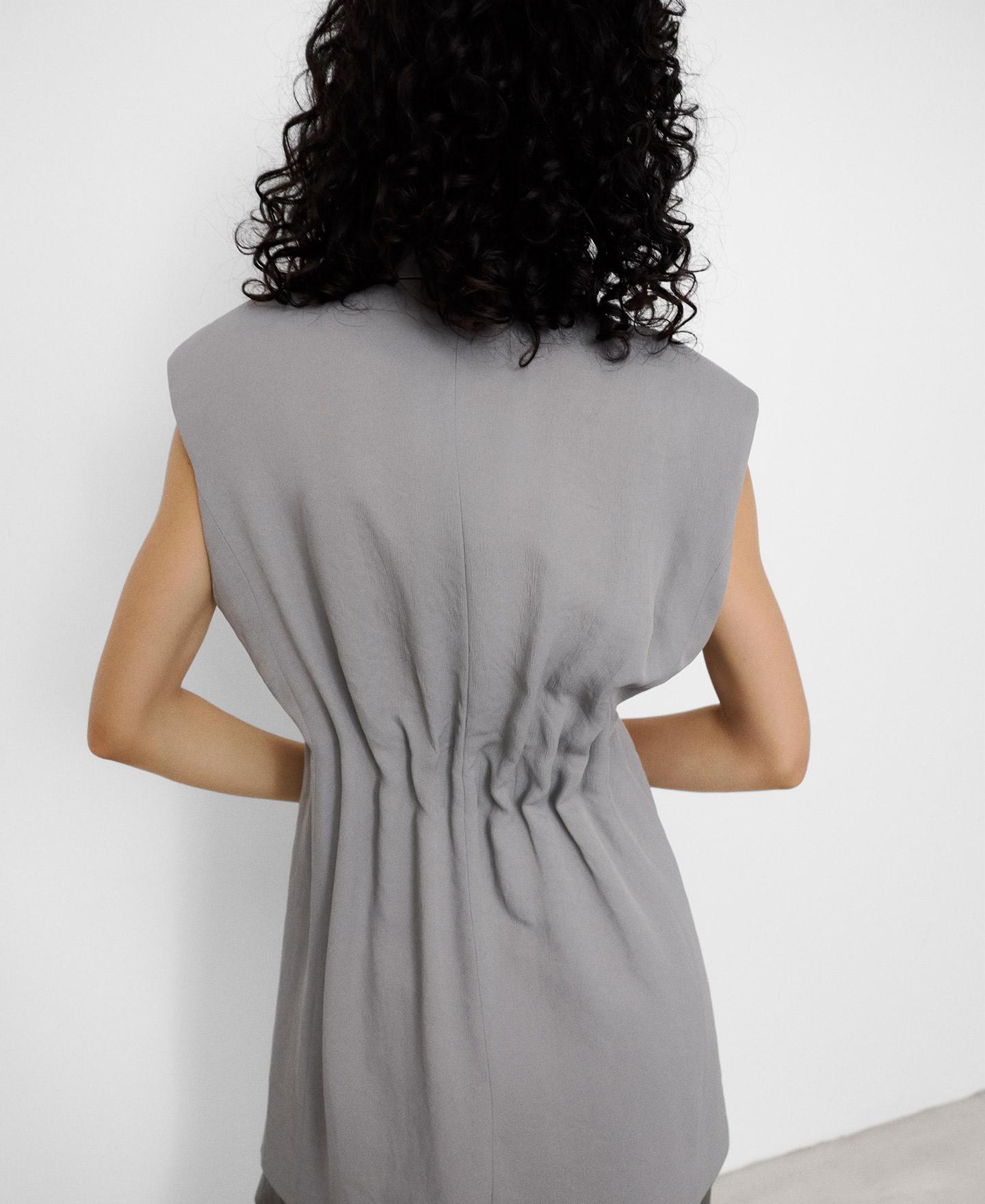 Vestido Sastre Curto com Cintura Ajustada e Manga Sisa Cinzento-3