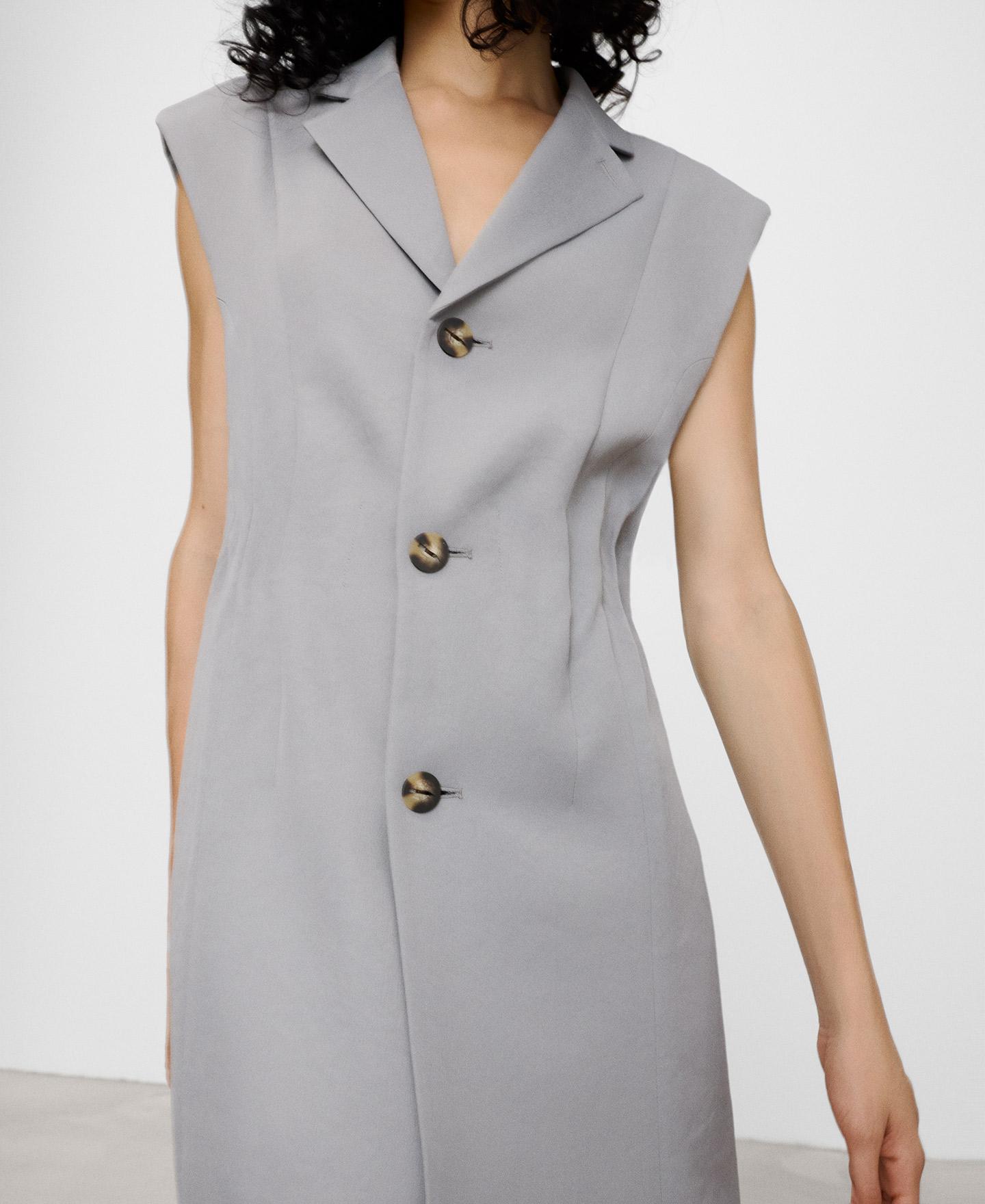 Vestido Sastre Curto com Cintura Ajustada e Manga Sisa Cinzento-4