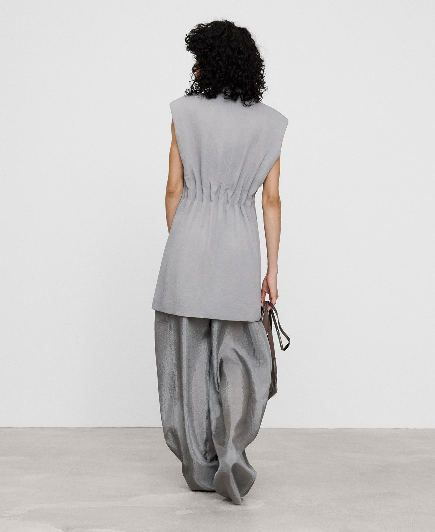 Vestido Sastre Curto com Cintura Ajustada e Manga Sisa Cinzento-6