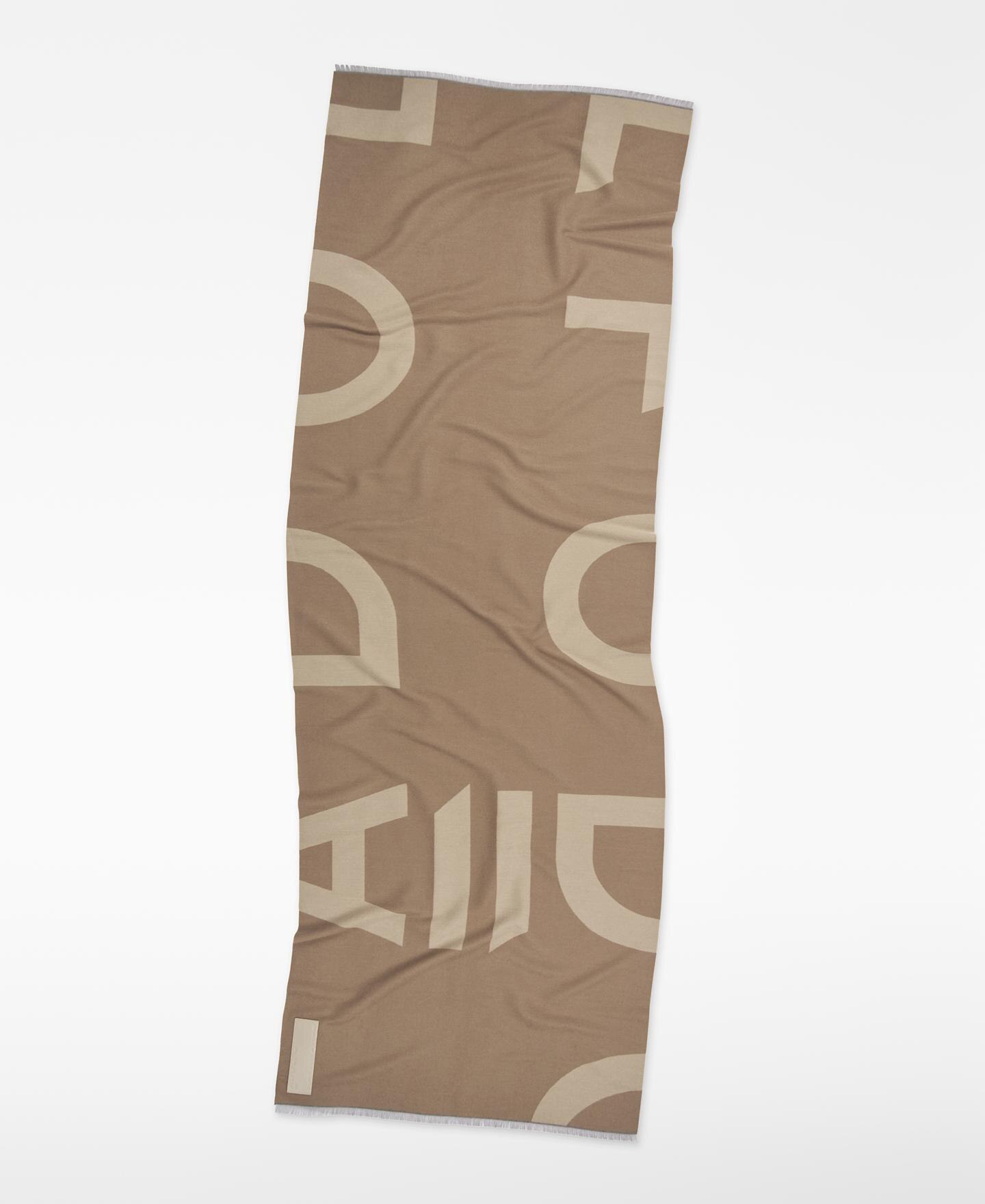 Cachecol com Lã e Maxi Logo em Jacquard Camel-2