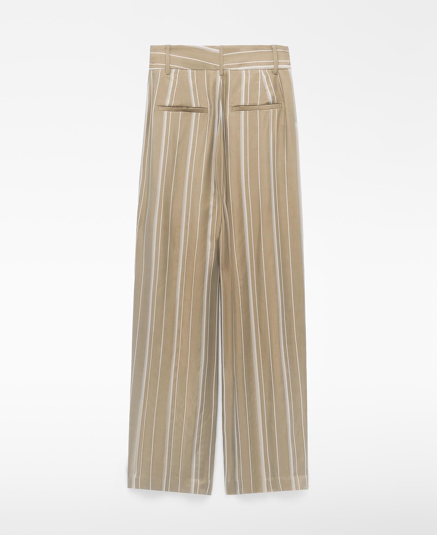 Calças com Cupro de Cintura Subida e Pinça Dupla Branco / Verde-6