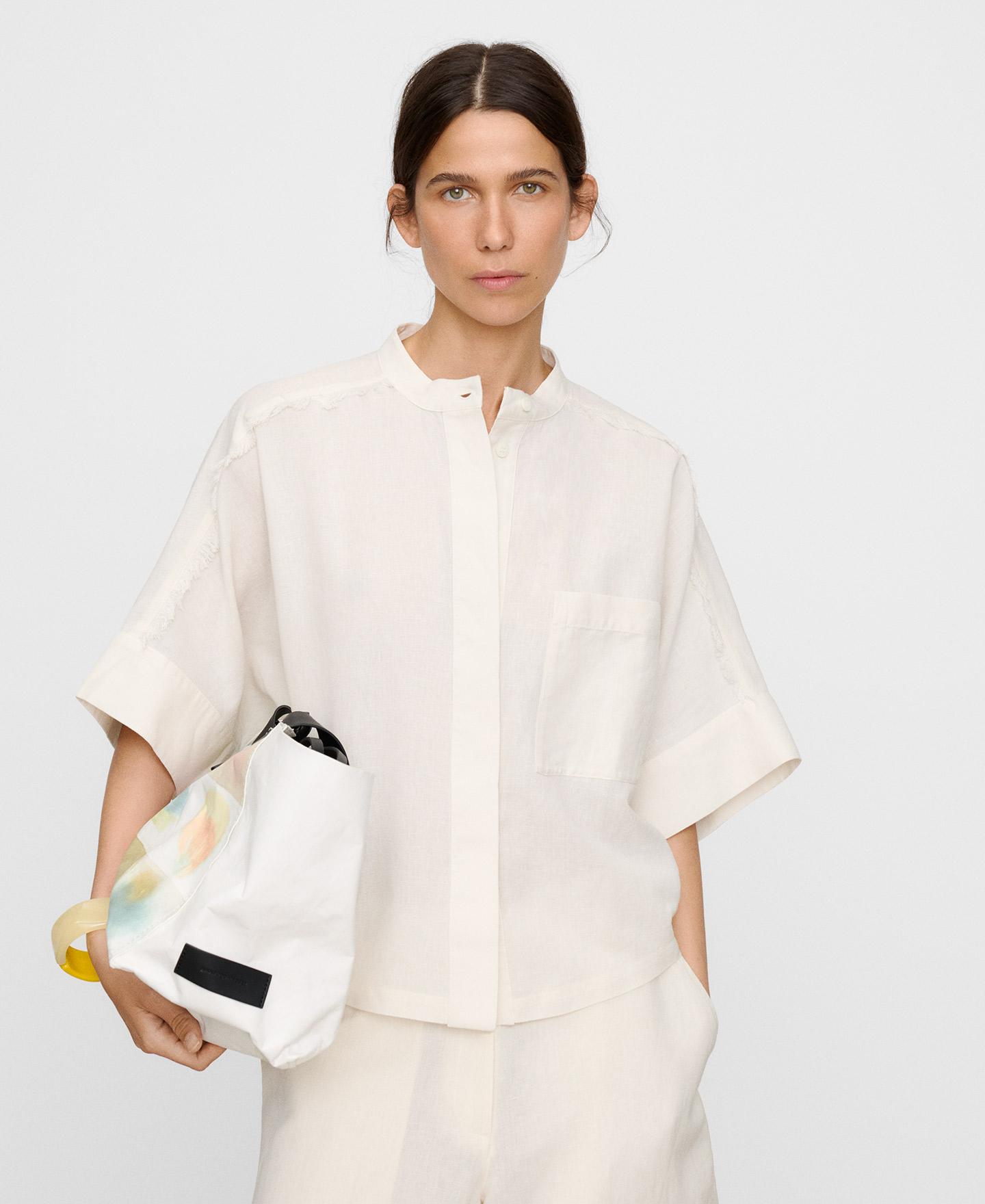Imagem 0 de Camisa com Corte Oversize Desfiada