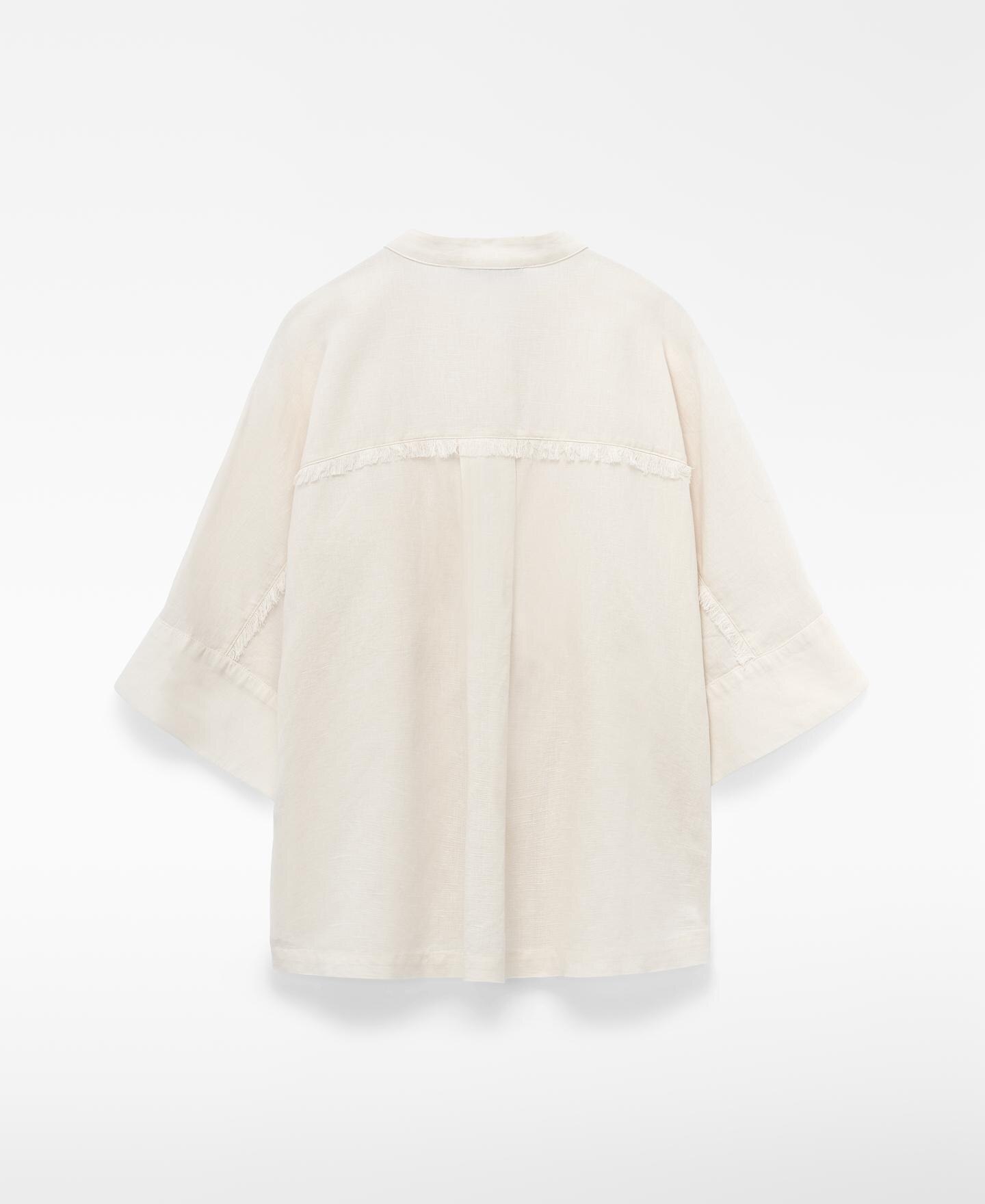Camisa com Corte Oversize Desfiada Cru-6