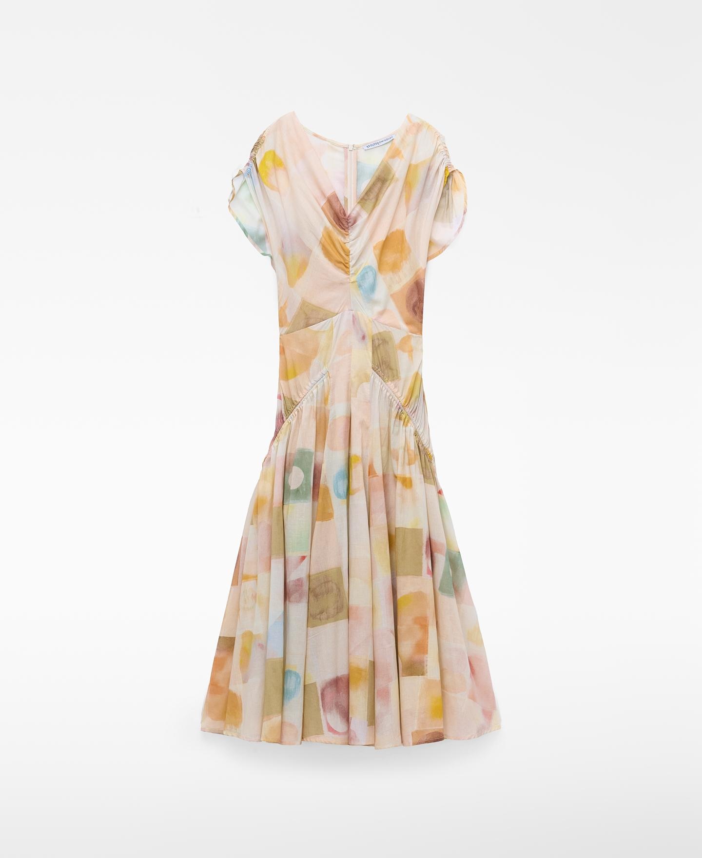 Imagem 0 de Vestido Midi Franzido em Algodão Estampado