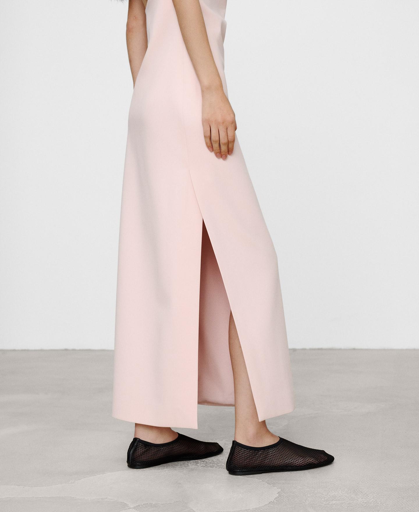 Vestido Comprido de Corte a Direito com Gola Halter Rosa-4