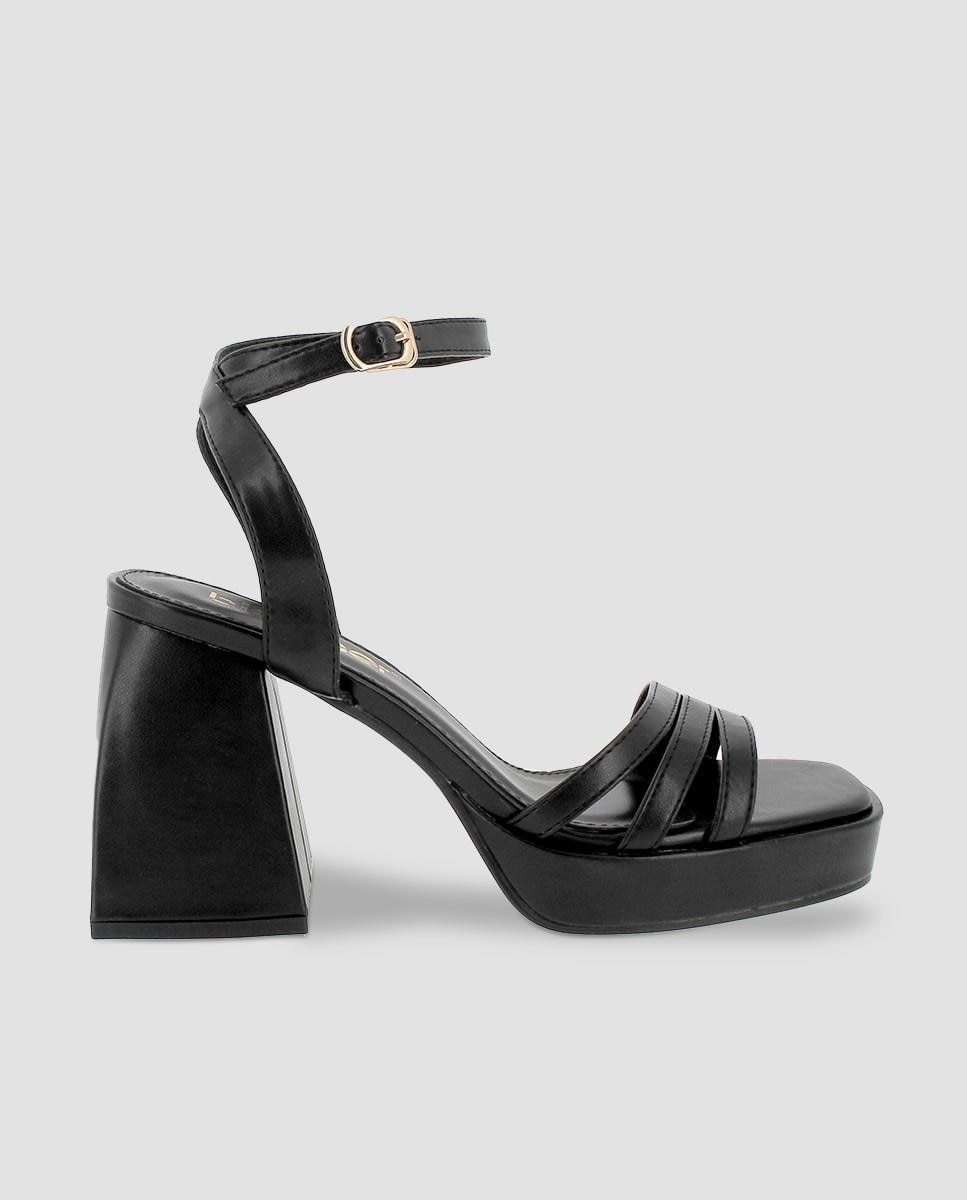 Imagem 0 de Sandálias de Salto com Tiras e Fecho de Fivela