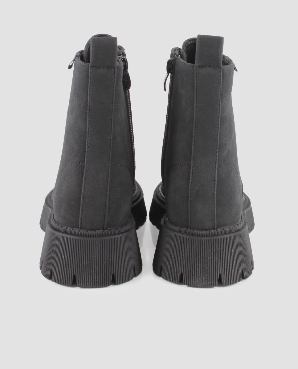 Botins de Cano Médio com Atacadores Preto-3