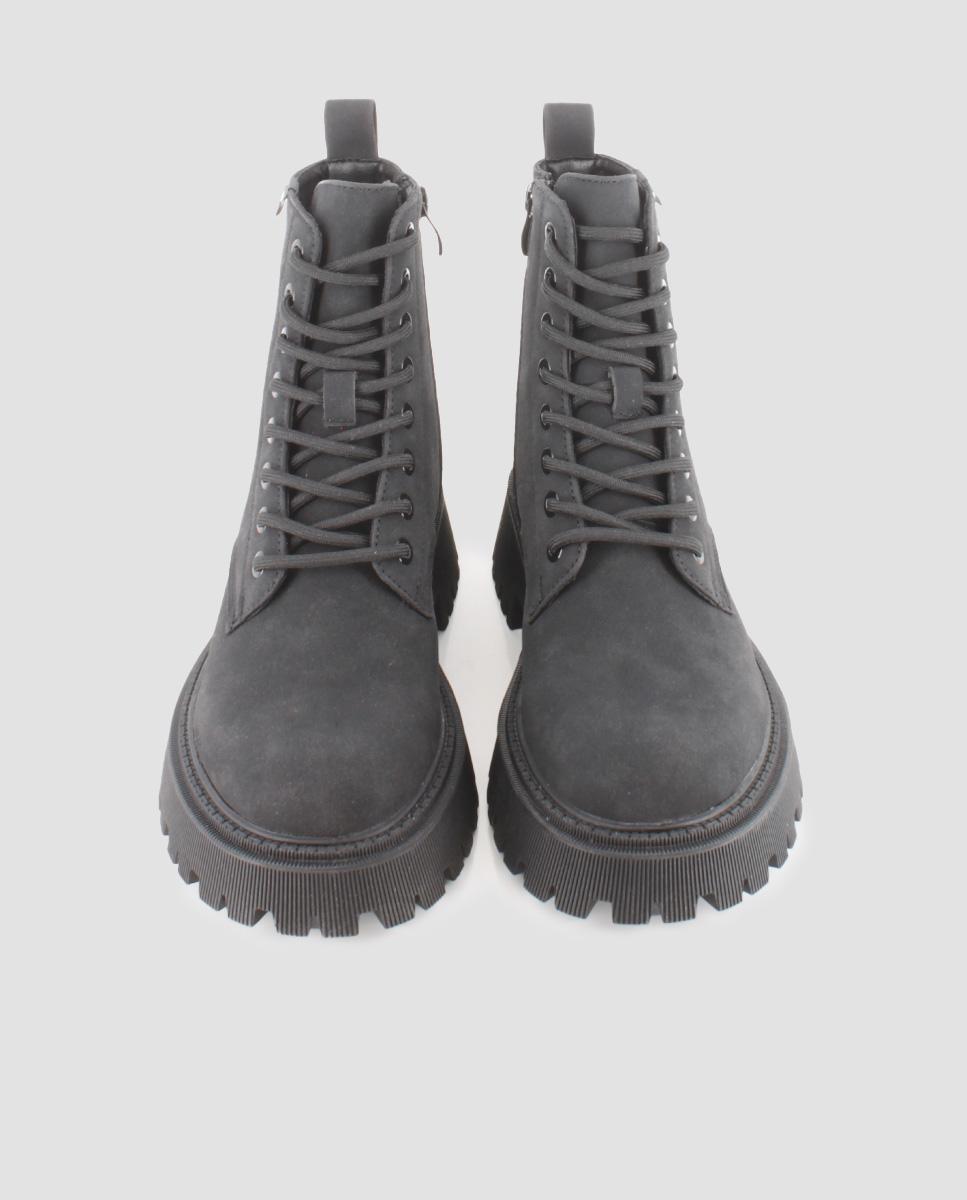Botins de Cano Médio com Atacadores Preto-5
