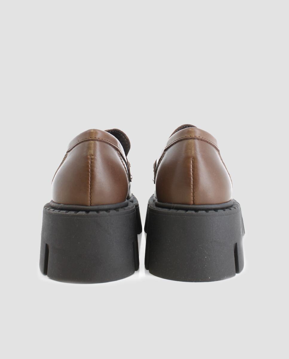 Mocassins de Pele com Sola Track Castanho-3