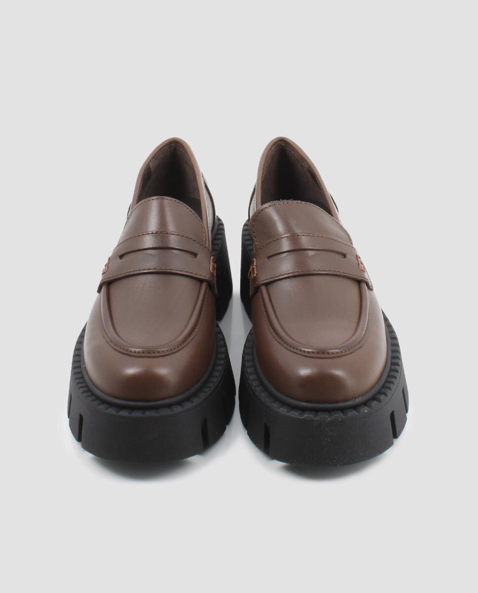 Mocassins de Pele com Sola Track Castanho-5