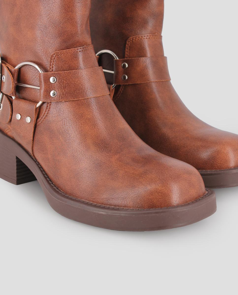 Botins de Cano Médio com Detalhe de Fivelas Castanho-4