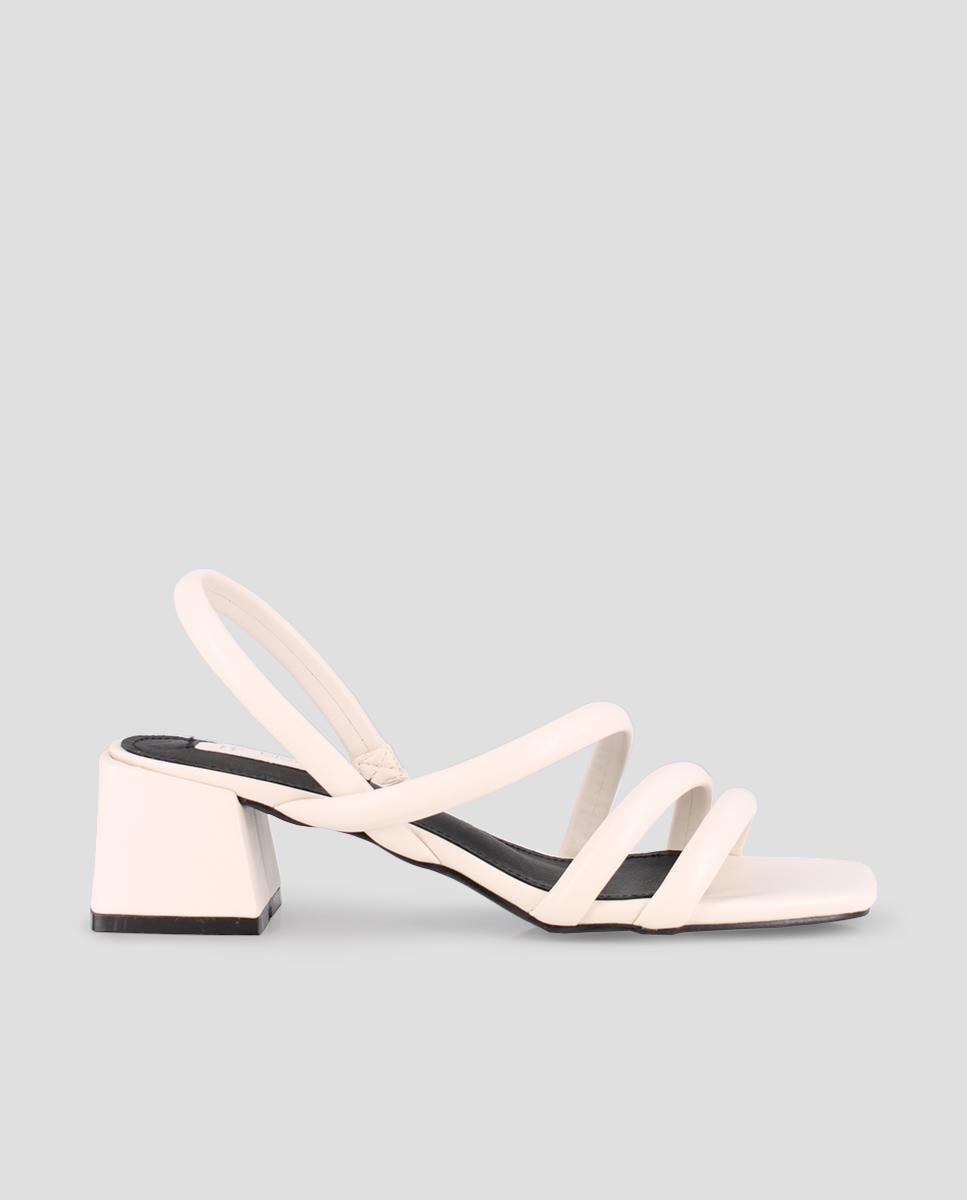 Imagem 0 de Sandálias de Salto com Tacão Quadrado e Tiras Acolchoadas